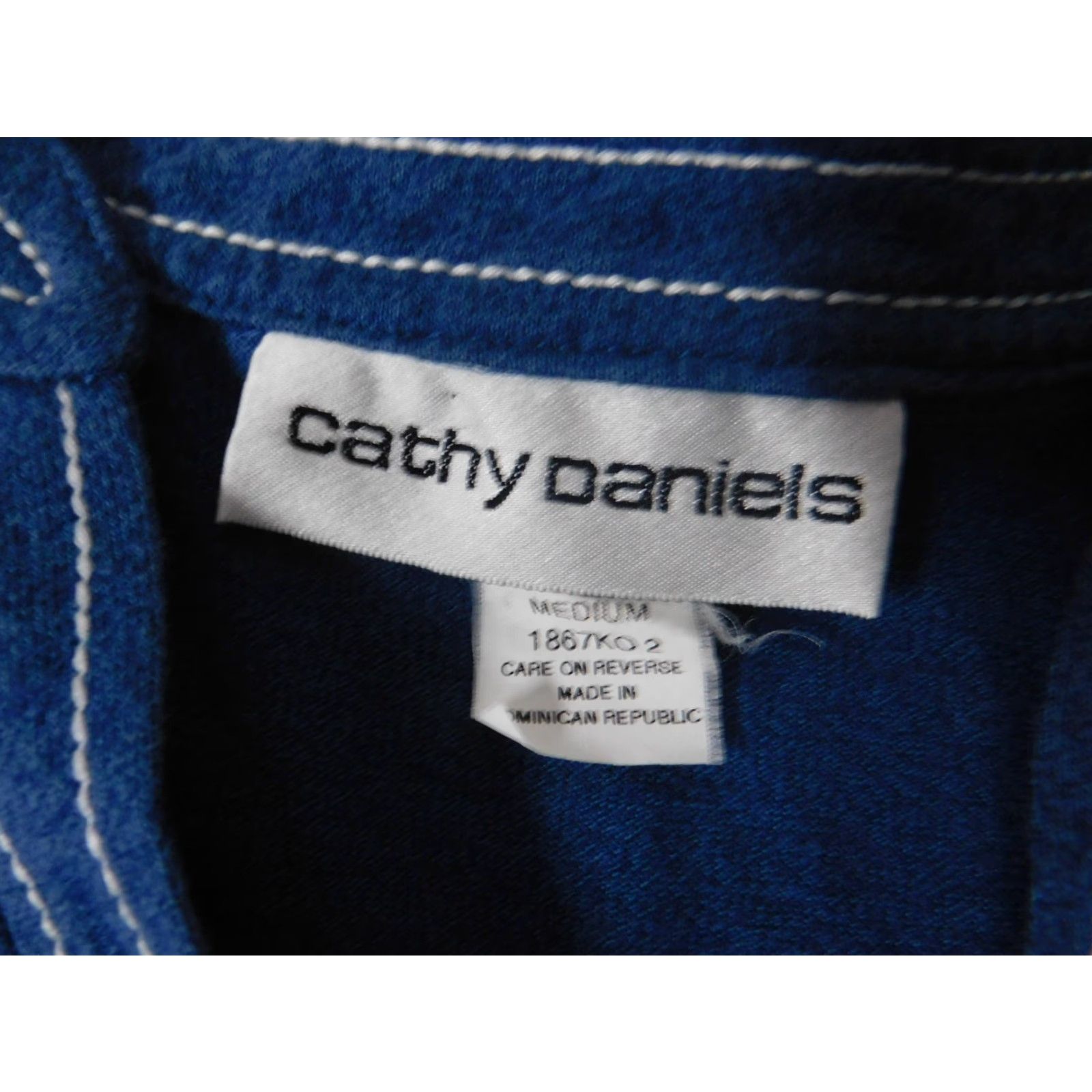 Vintage Cathy Daniels Blouse Womens M Blue Crew Neck Pullover Casual Long Sleeve Polyester Rayon Floral Button Classic Lightweight Size M / US 6-8 / IT 42-44 - 4 Thumbnail