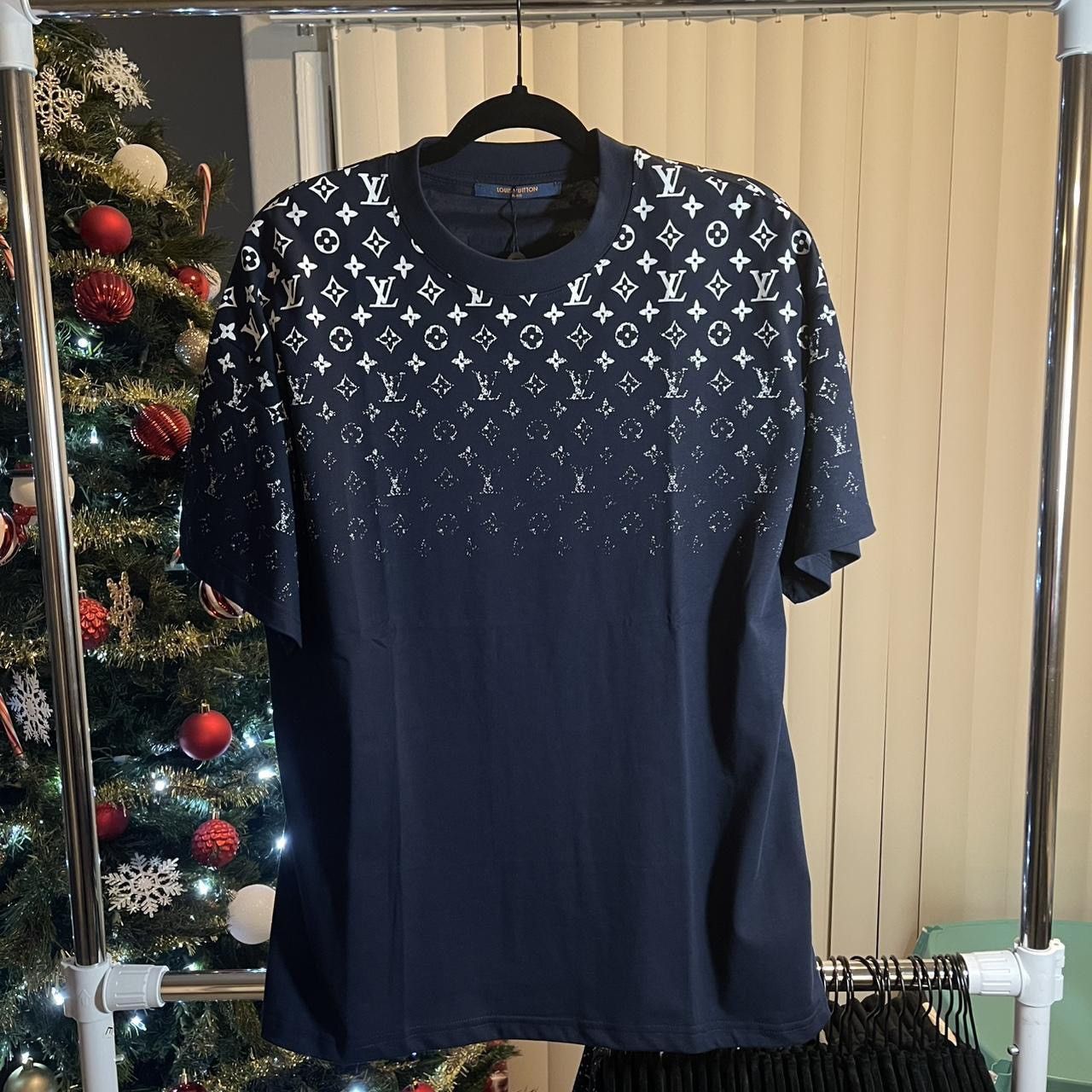 Louis Vuitton T-shirt Louis Vuitton Monogram Gradient Homme Size US S / EU 44-46 / 1 - 3 Thumbnail