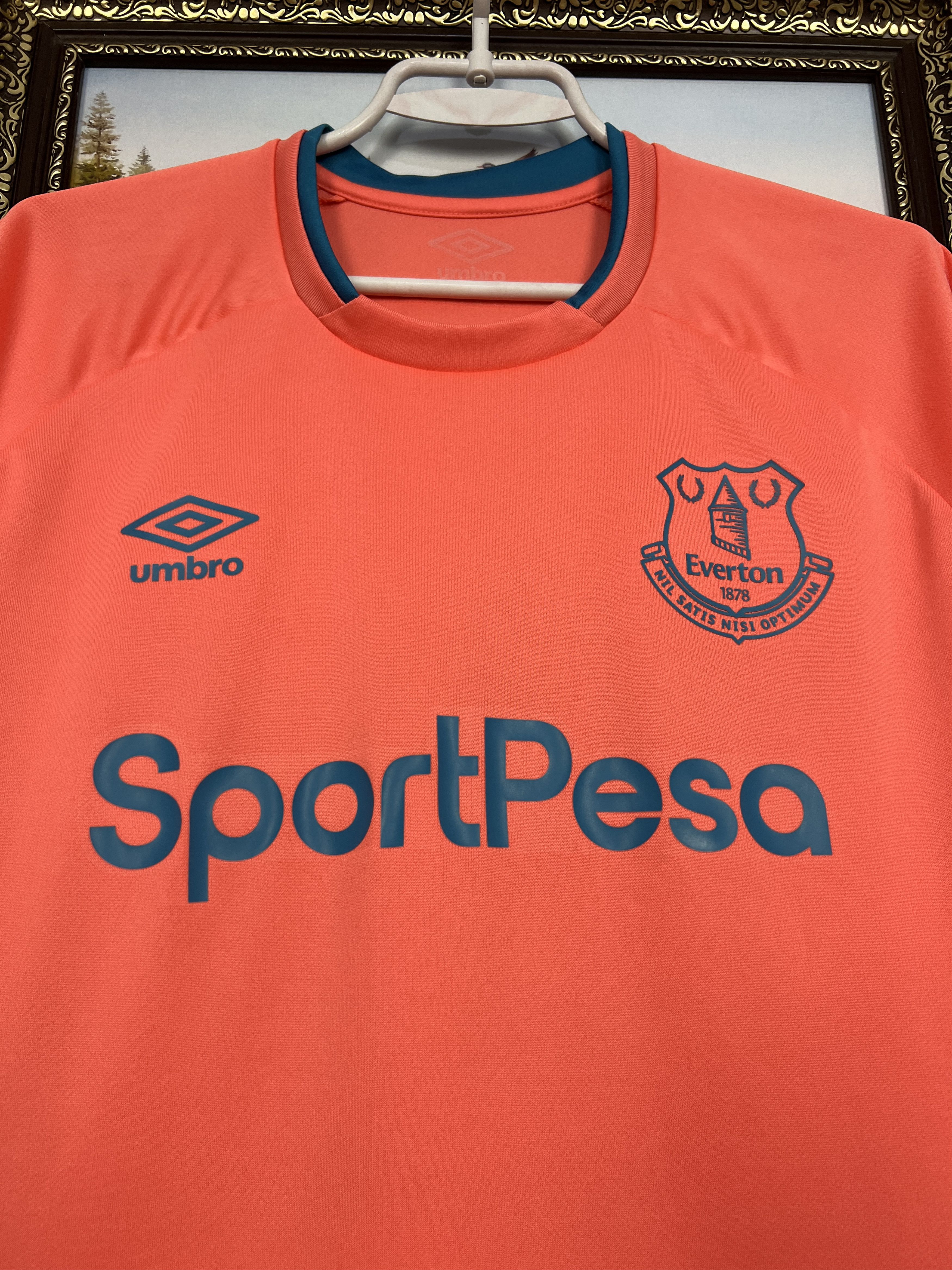 Umbro Everton Away football shirt 2019 Soccer Umbro Jersey Size US L / EU 52-54 / 3 - 3 Thumbnail