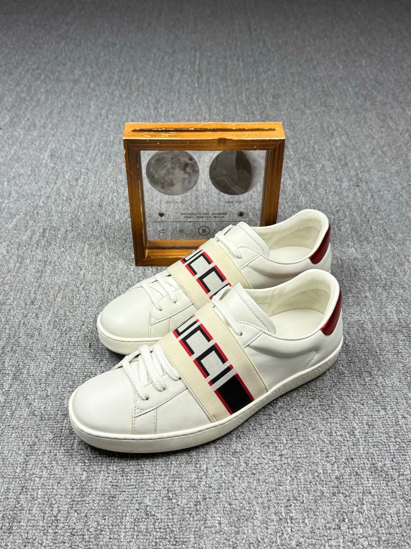 Gucci Gucci Striped Red Lowtop Sneakers 8 Men Size US 8 / EU 41 - 1 Thumbnail