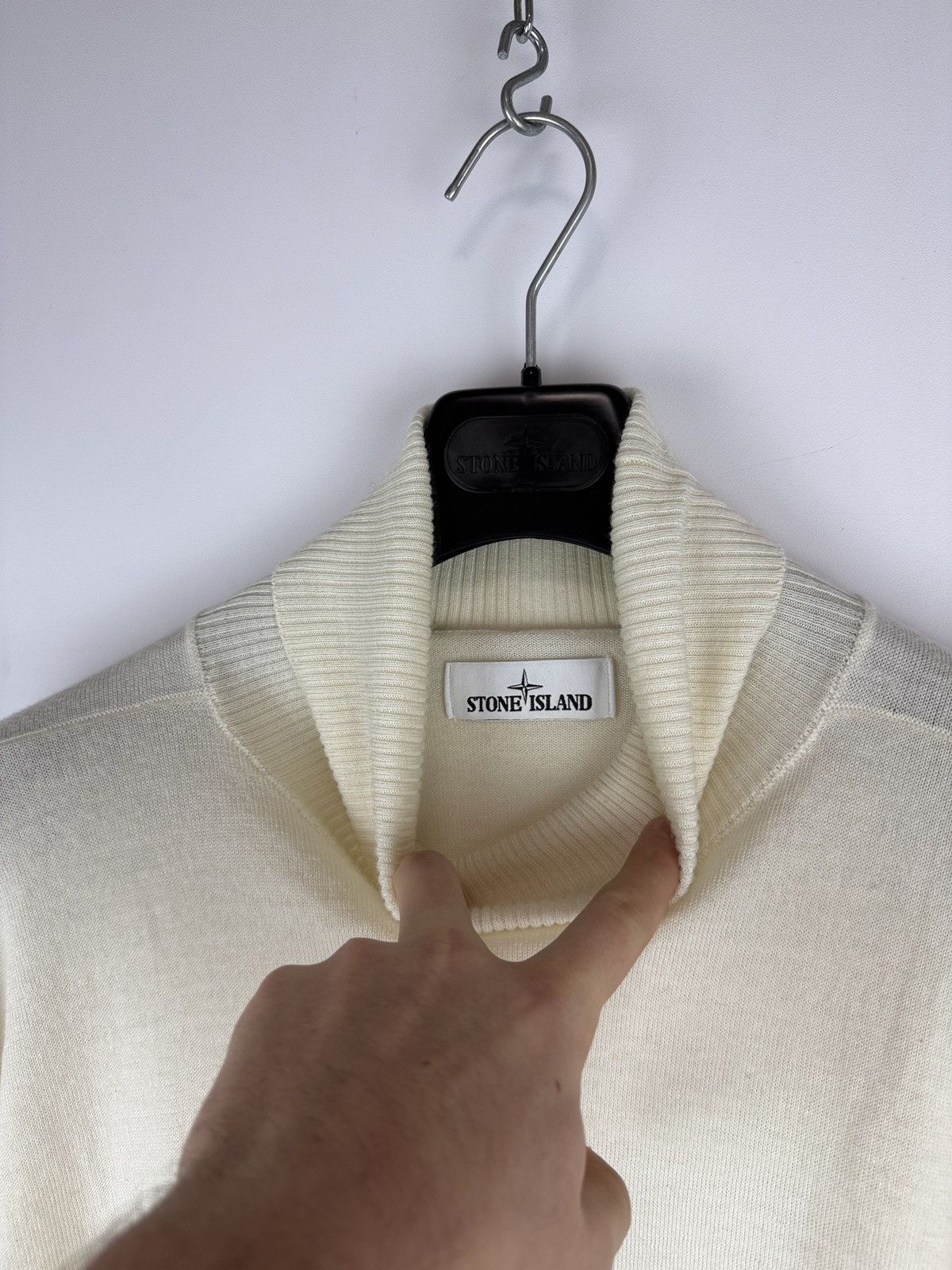 Stone Island Off-white Stone Island turtleneck sweater Size US L / EU 52-54 / 3 - 5 Thumbnail