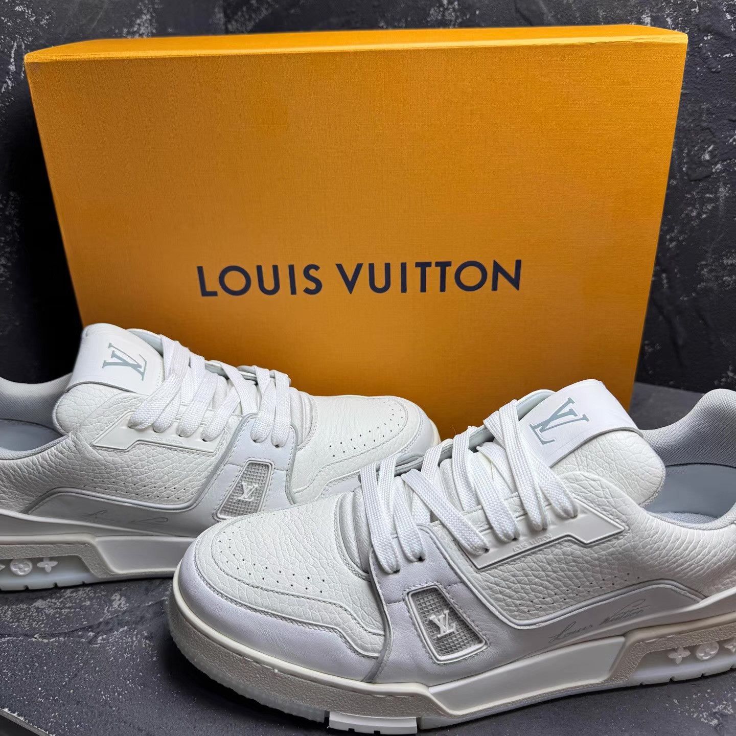 Louis Vuitton LV Trainer White Cement Q10 Size US 9 / EU 42 - 3 Thumbnail