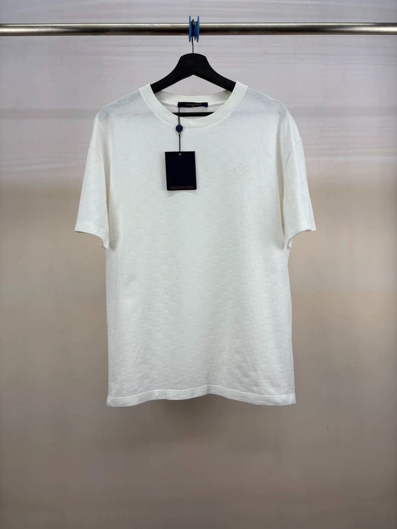 Louis Vuitton louis vuitton embroidered logo short sleeve t-shirt-dmc Size US L / EU 52-54 / 3 - 1 Thumbnail