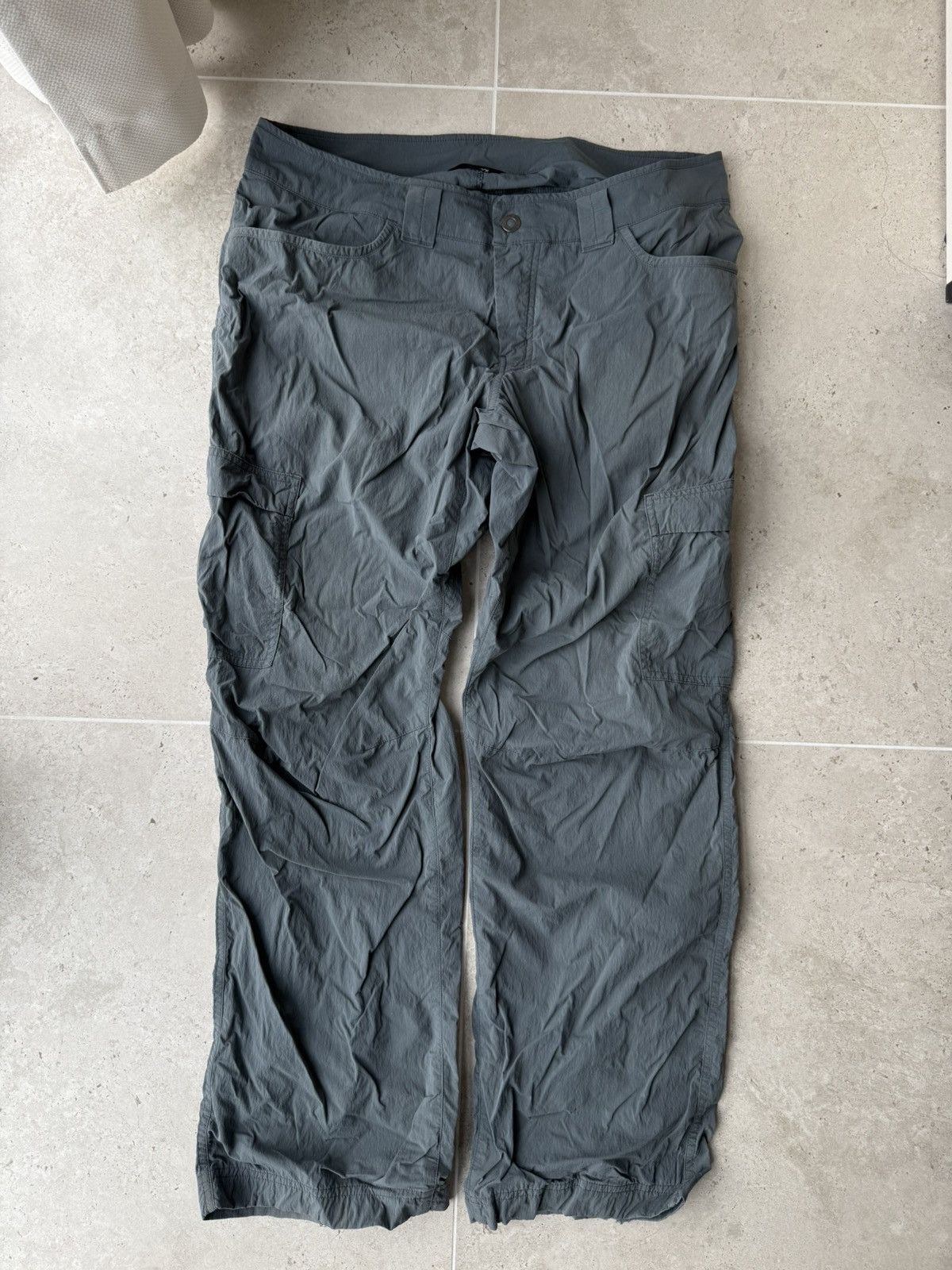 Arc'teryx vintage arcteryx nylon pants Size US 34 / EU 50 - 1 Thumbnail