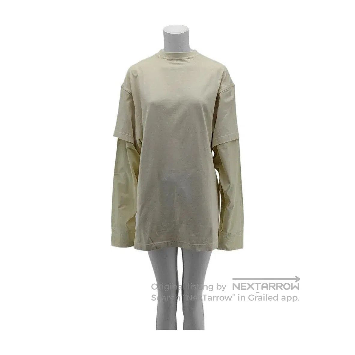 Balenciaga Balenciaga Women's Crewneck Long-sleeve T-shirt. Size XS / US 0-2 / IT 36-38 - 1 Thumbnail