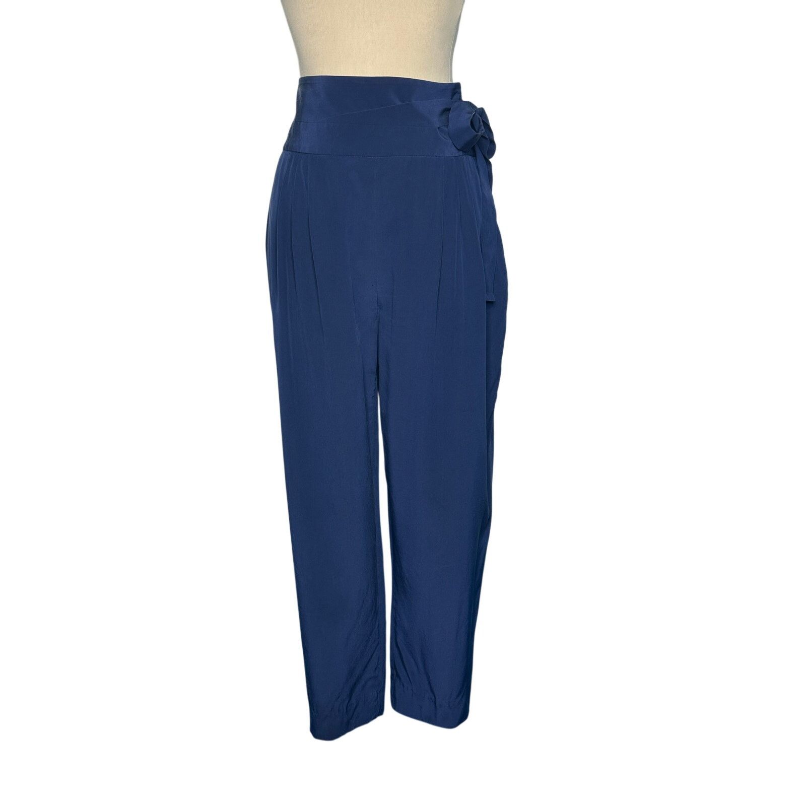 Diane von Furstenberg Diane Von Furstenbert Keaka navy crop pleated pants size 6 Size 28" / US 6 / IT 42 - 17 Thumbnail
