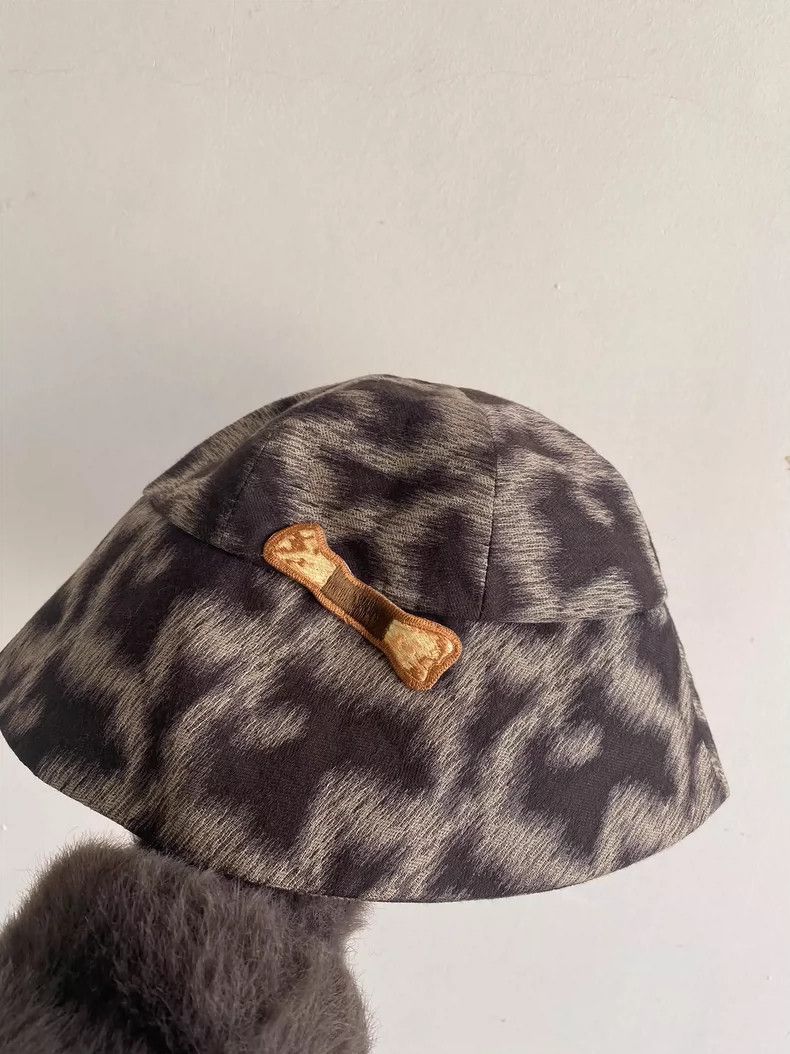 Vivienne Westwood Middle-aged leopard print basin hat fish