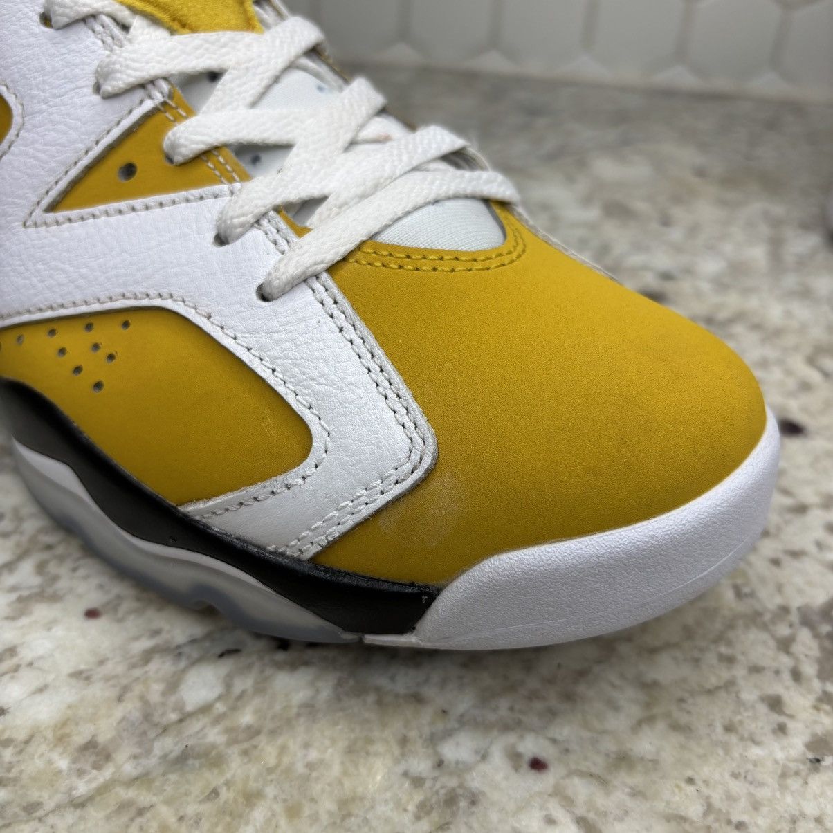Jordan Brand Size 8.5 - Air Jordan 6 Retro Yellow Ochre CLEAN W/Box Size US 8.5 / EU 41-42 - 9 Thumbnail