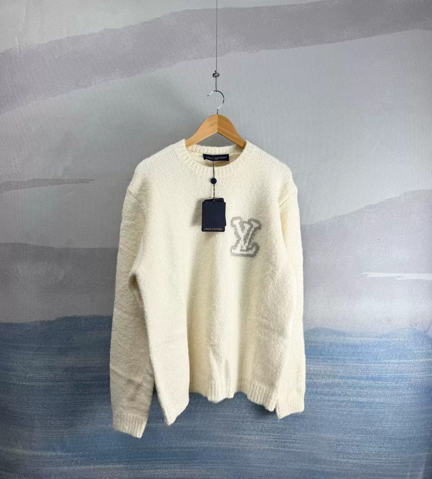 louis vuitton white wool teddy sweater