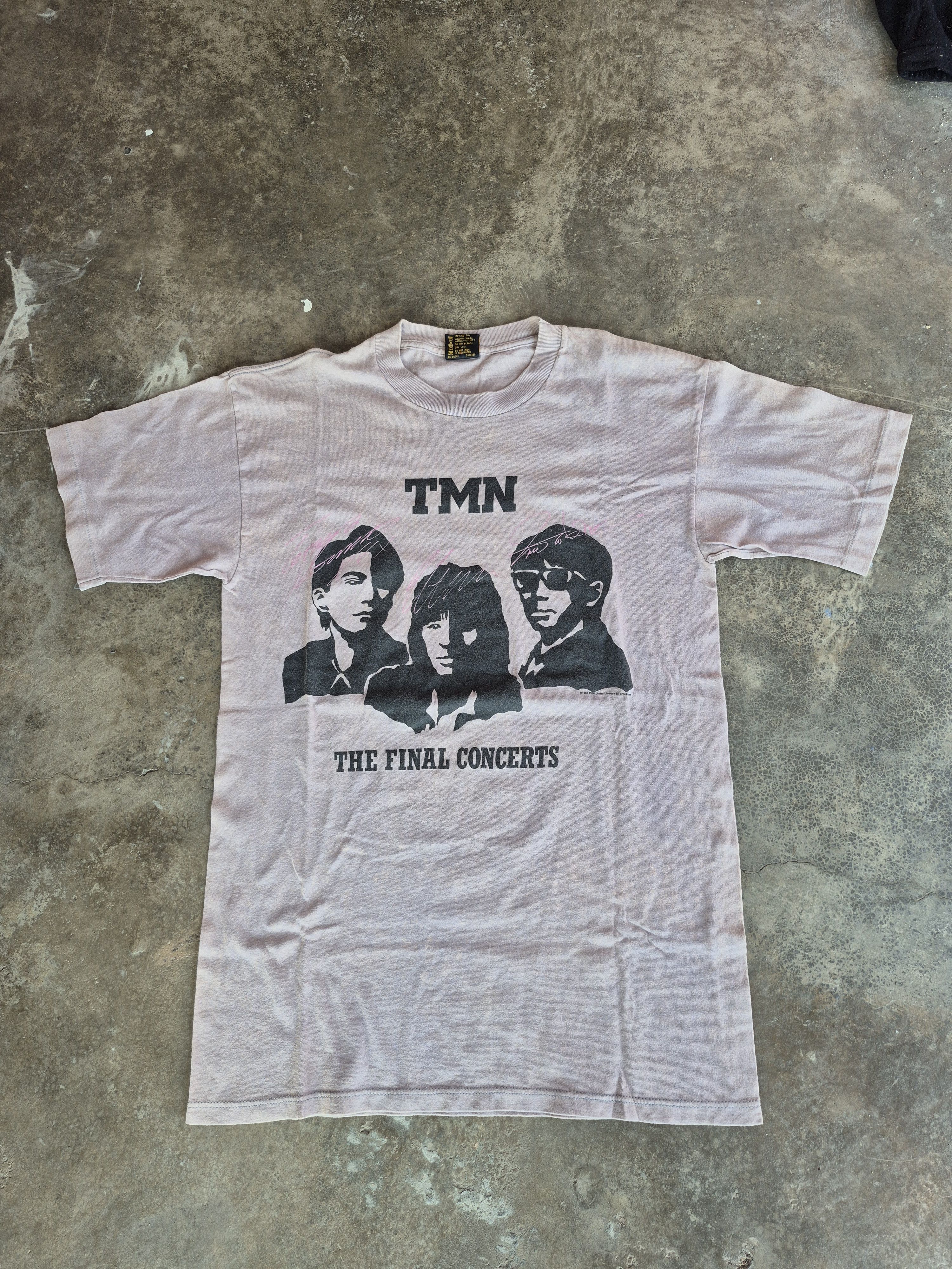 Band Tees 🔥 Vintage 90s Japanese TMN J-Pop Band Tees Size US L / EU 52-54 / 3 - 1 Thumbnail