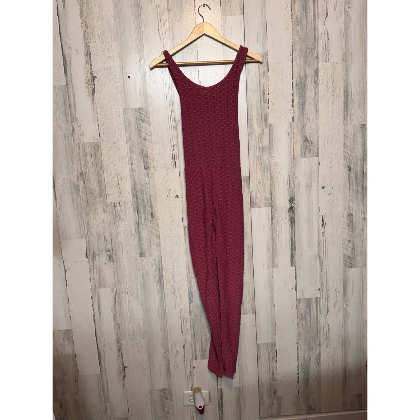 Other Rose Textured Honeycomb Jumpsuit S/M Size 28" / US 6 / IT 42 - 2 Thumbnail