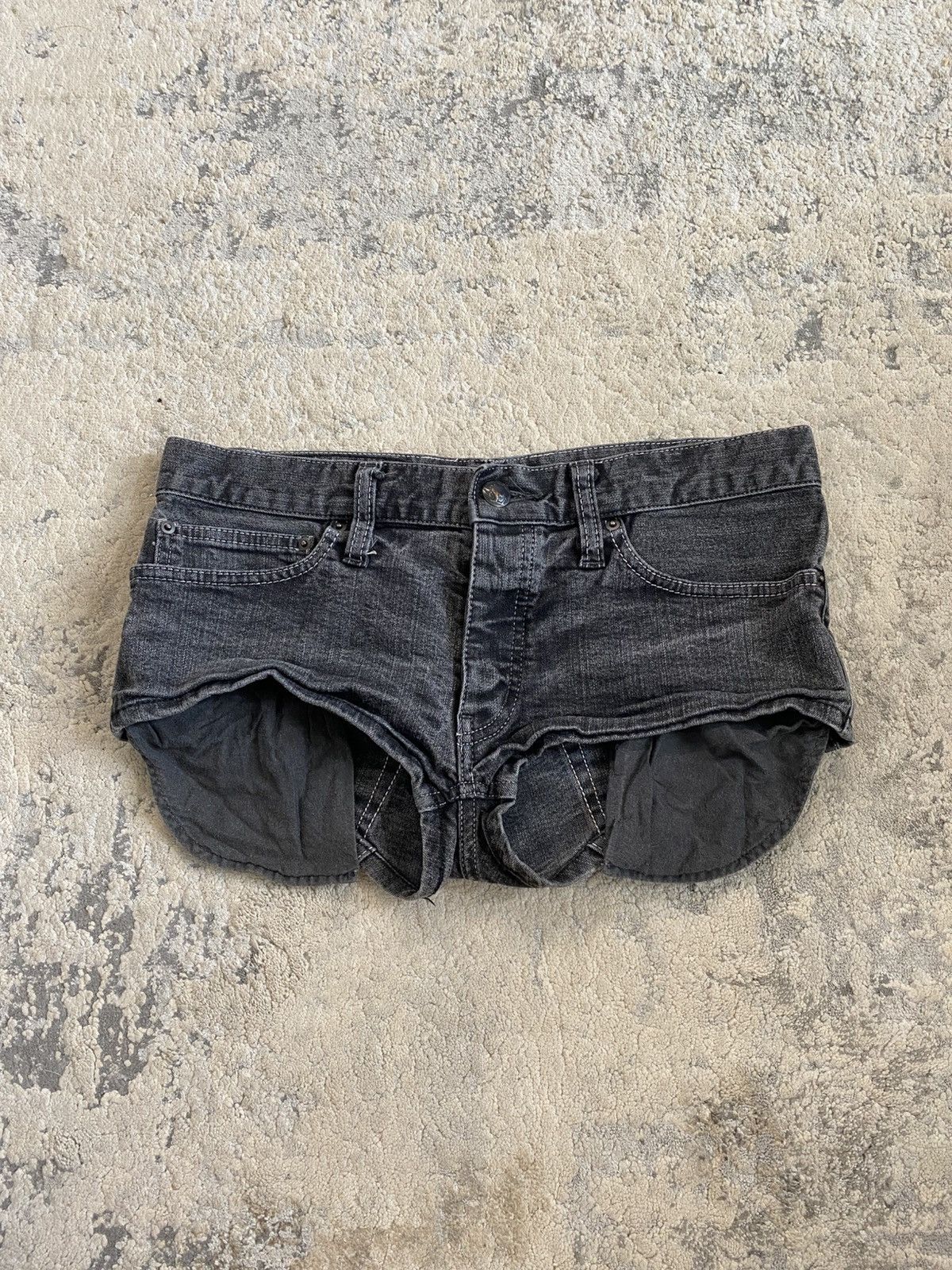 Le Grande Bleu (L.G.B.) LGB Womens Low-rise Denim Shorts Size 27" / US 4 / IT 40 - 1 Thumbnail