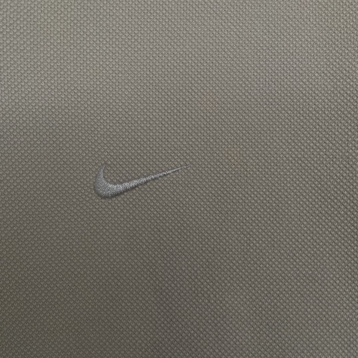 Nike × Vintage Vintage 2000s Nike Essentials Beige Sweatshirt Size US M / EU 48-50 / 2 - 2 Thumbnail