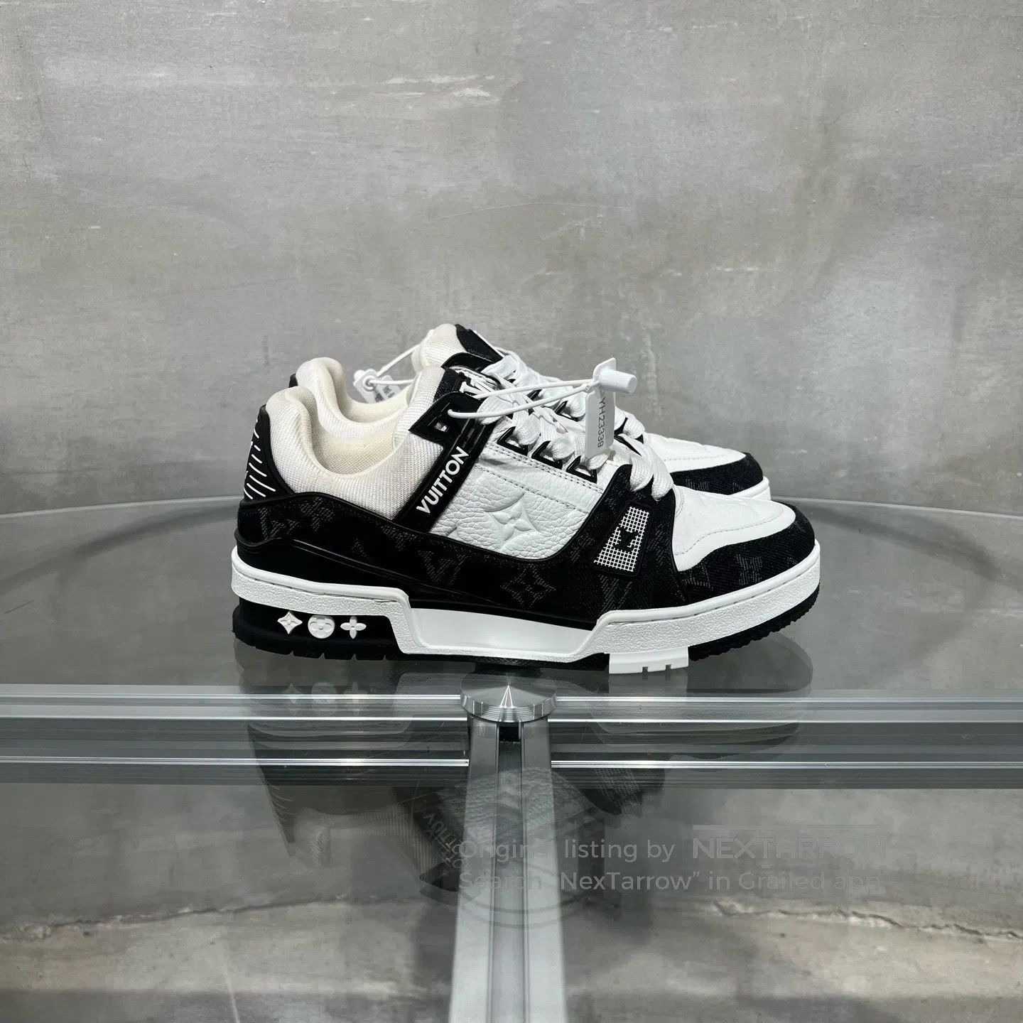 Louis Vuitton Louis Vuitton Trainer Black and White Jeans shoes Size US 7 / IT 37 - 4 Thumbnail