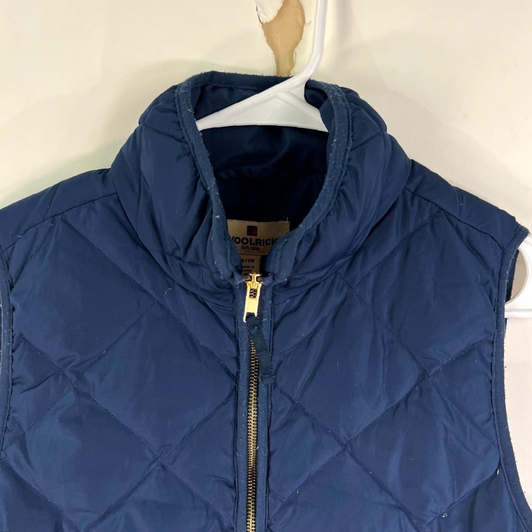 Vintage Woolrich Zipper Pleated Down Vest Women's S Blue Size S / US 4 / IT 40 - 2 Thumbnail