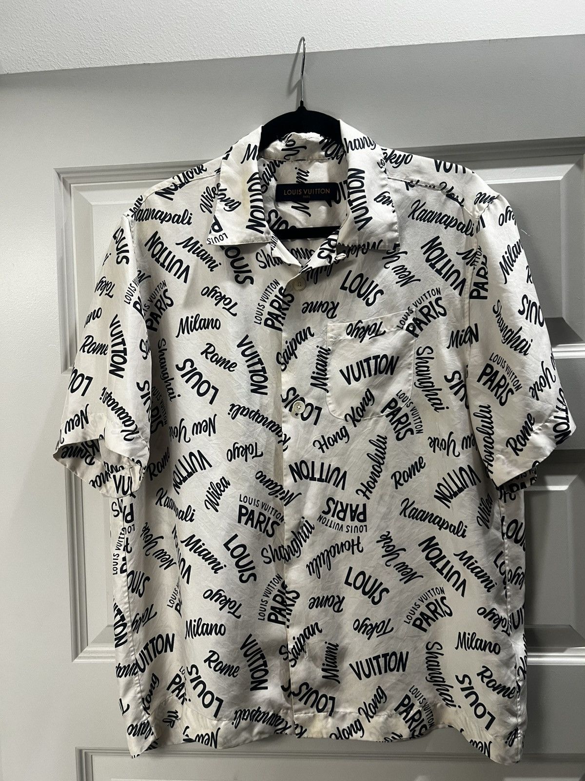 Louis Vuitton Louis Vuitton button up shirt Size US M / EU 48-50 / 2 - 1 Thumbnail