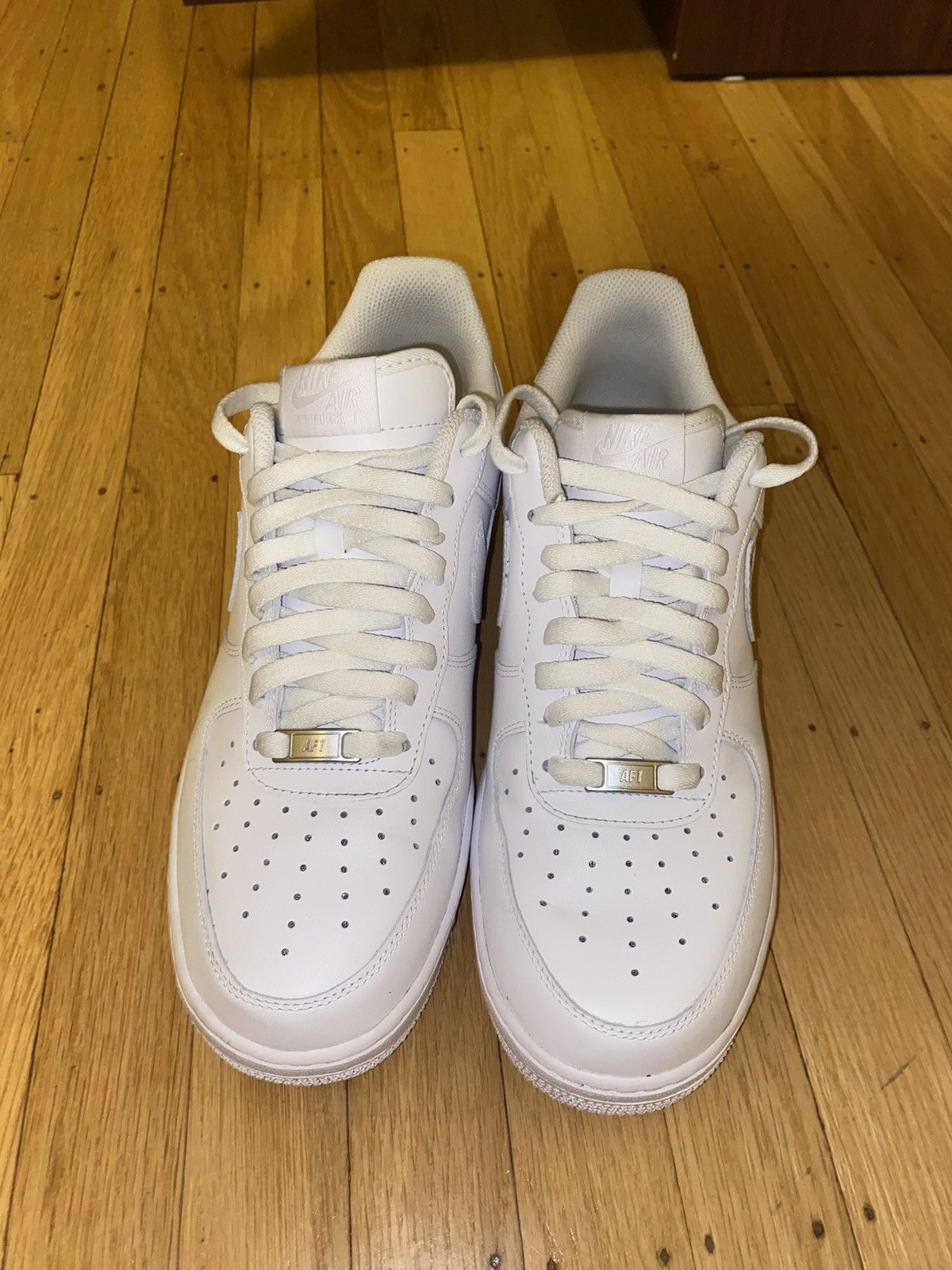 Nike White Air Force One's Size US 10.5 / EU 43-44 - 1 Thumbnail
