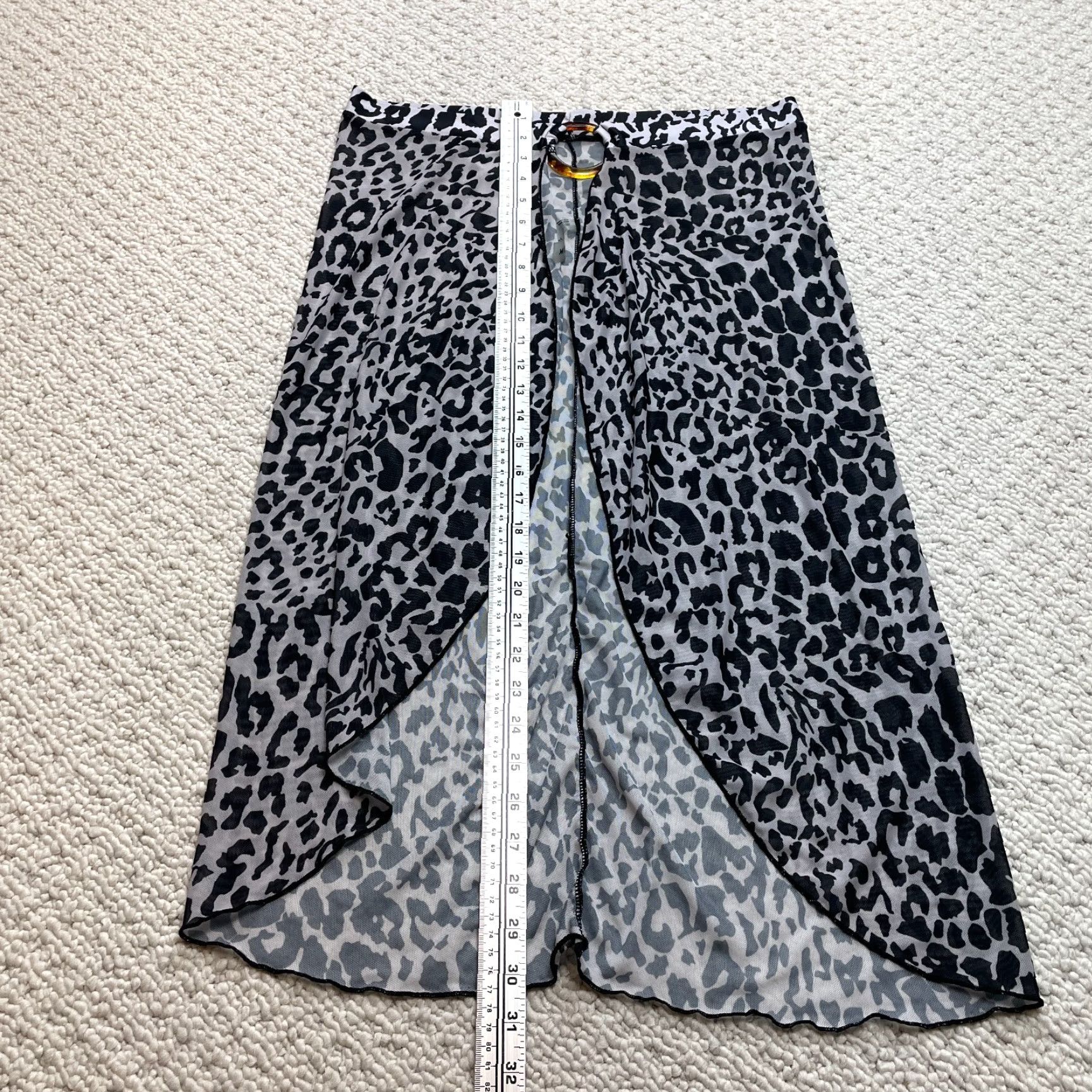 Shein Shein Skirt Womens 2XL Gray Leopard Print Polyester Lightweight Knit High Rise Knee Length Mini Short Size 40" / US 18 - 2 Thumbnail