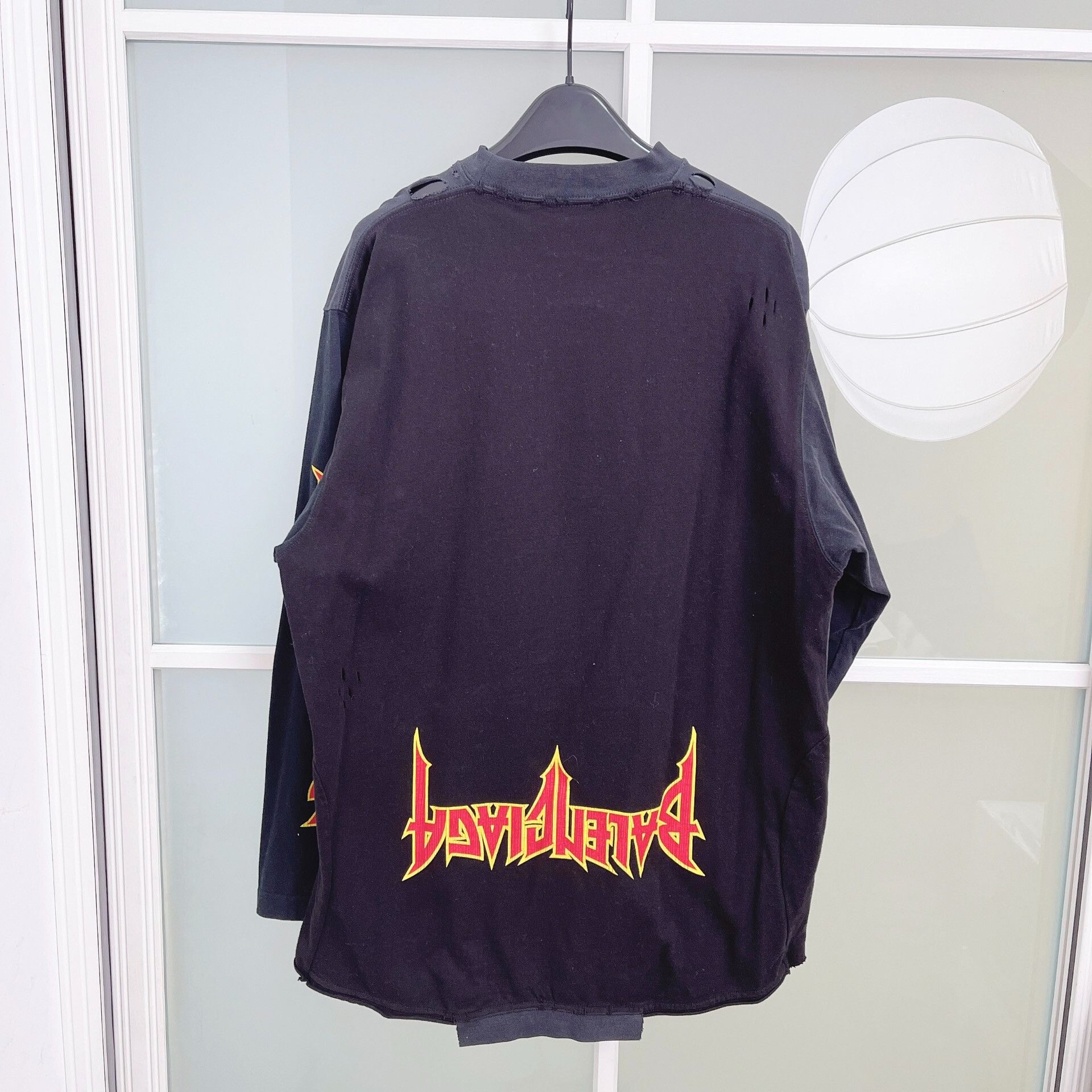 Balenciaga balenciaga logo short sleeve t-shirt Size US L / EU 52-54 / 3 - 6 Thumbnail
