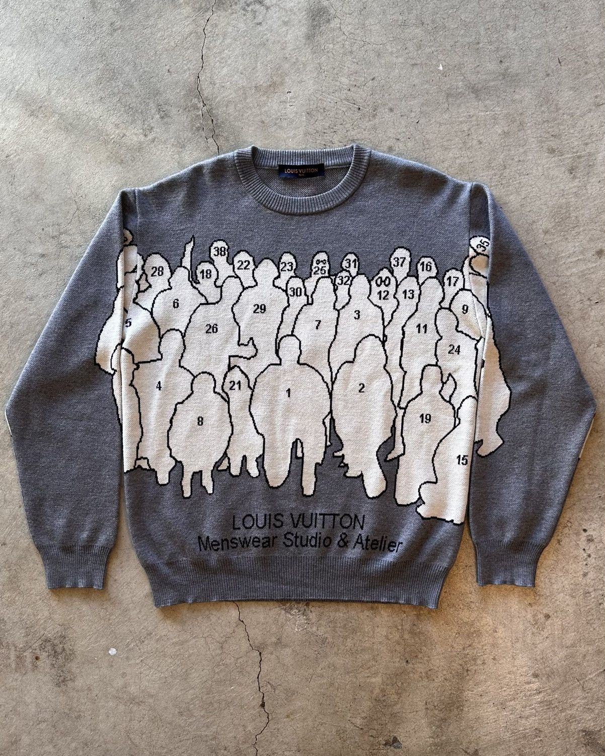 トップス LOUIS VUITTON knit sweater gray Louis Vuitton Nigo Grey Heart Logo Sweater – Savonches