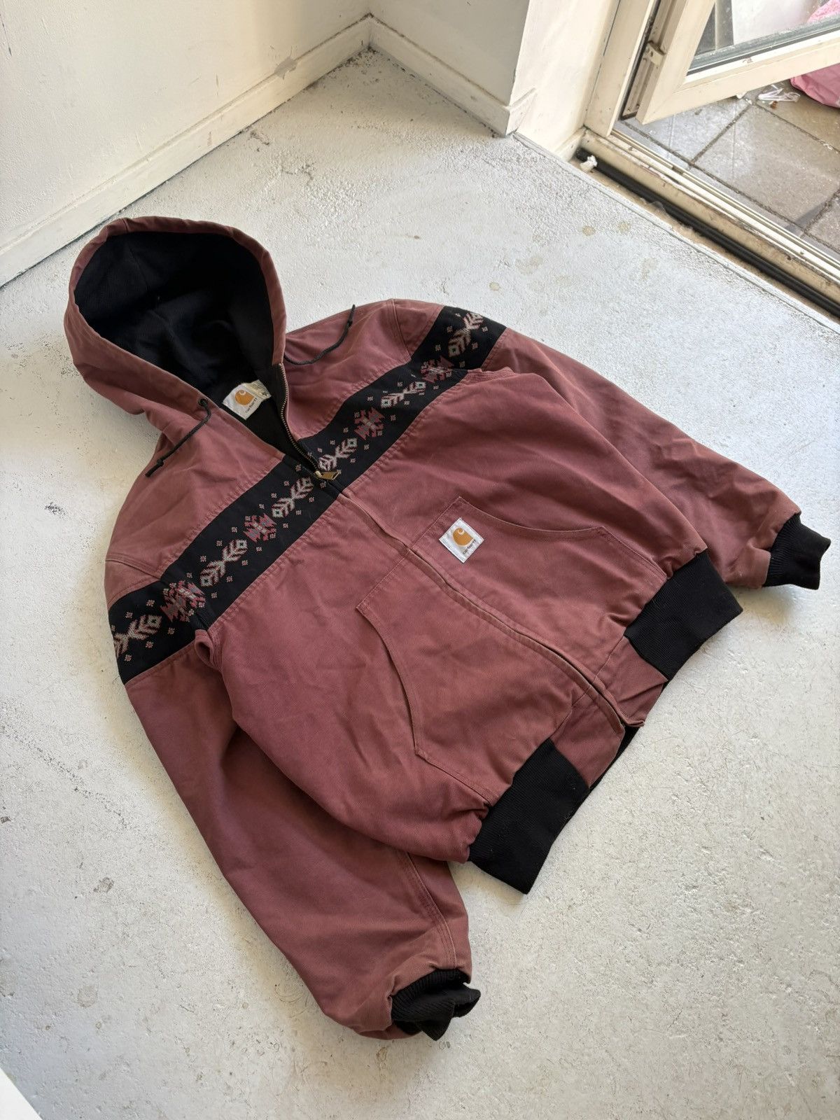 Vintage 90s aztec carhartt jacket