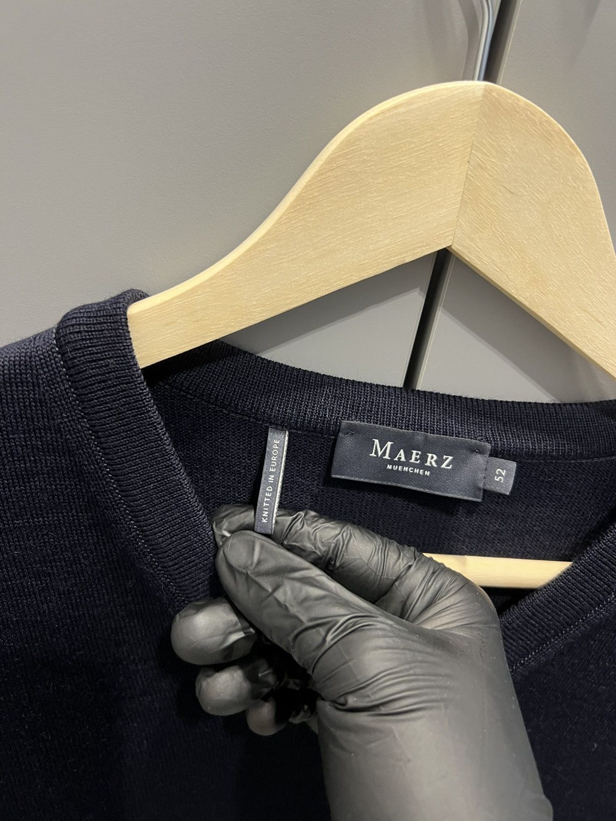Japanese Brand Vintage Maerz Munchen V-neck Sweater Sweatshirt 52 Size Knit Size US L / EU 52-54 / 3 - 18 Thumbnail