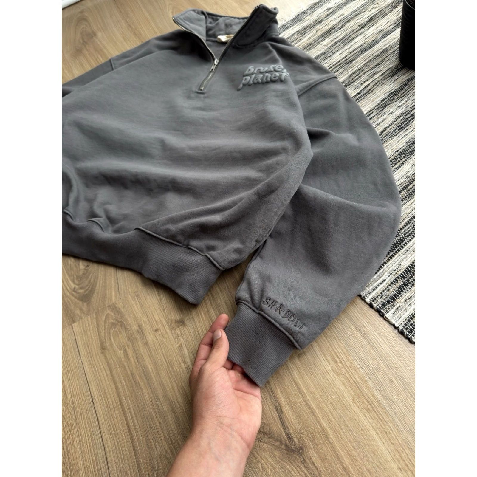 Broken Planet Broken Planet Shirt Mens M Gray Shadow Zip Sweatshirt Grey Size MediumOversized Boxy Fit Size US M / EU 48-50 / 2 - 3 Thumbnail