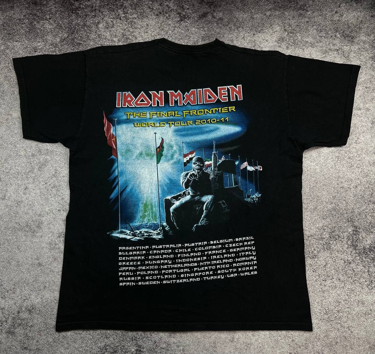 Band Tees Iron Maiden 2010-11 The Final Frontier World Tour Tee Size US L / EU 52-54 / 3 - 5 Thumbnail