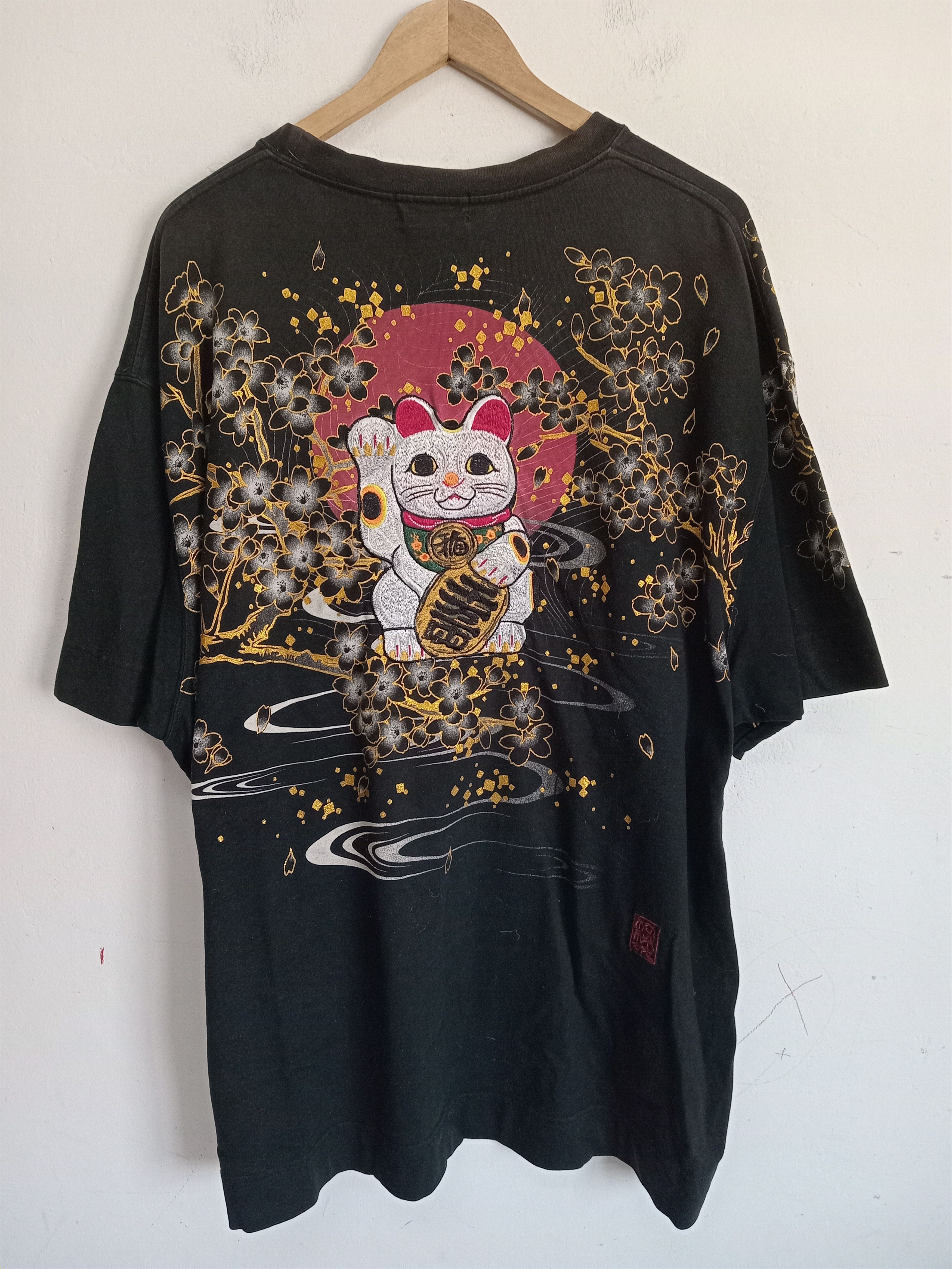 Japanese Brand VINTAGE KARAKURI TAMASHI Embroidered Lucky Cat Size US XL / EU 56 / 4 - 1 Thumbnail