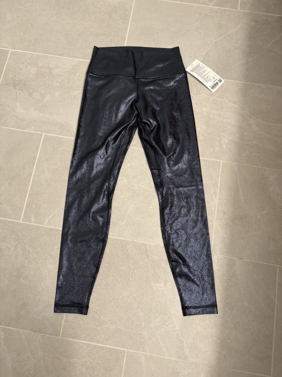 Lululemon Lululemon Align Rib HR 28’’ Radiate Foil Black Night Size 8 Size 30" / US 8 / IT 44 - 2 Thumbnail