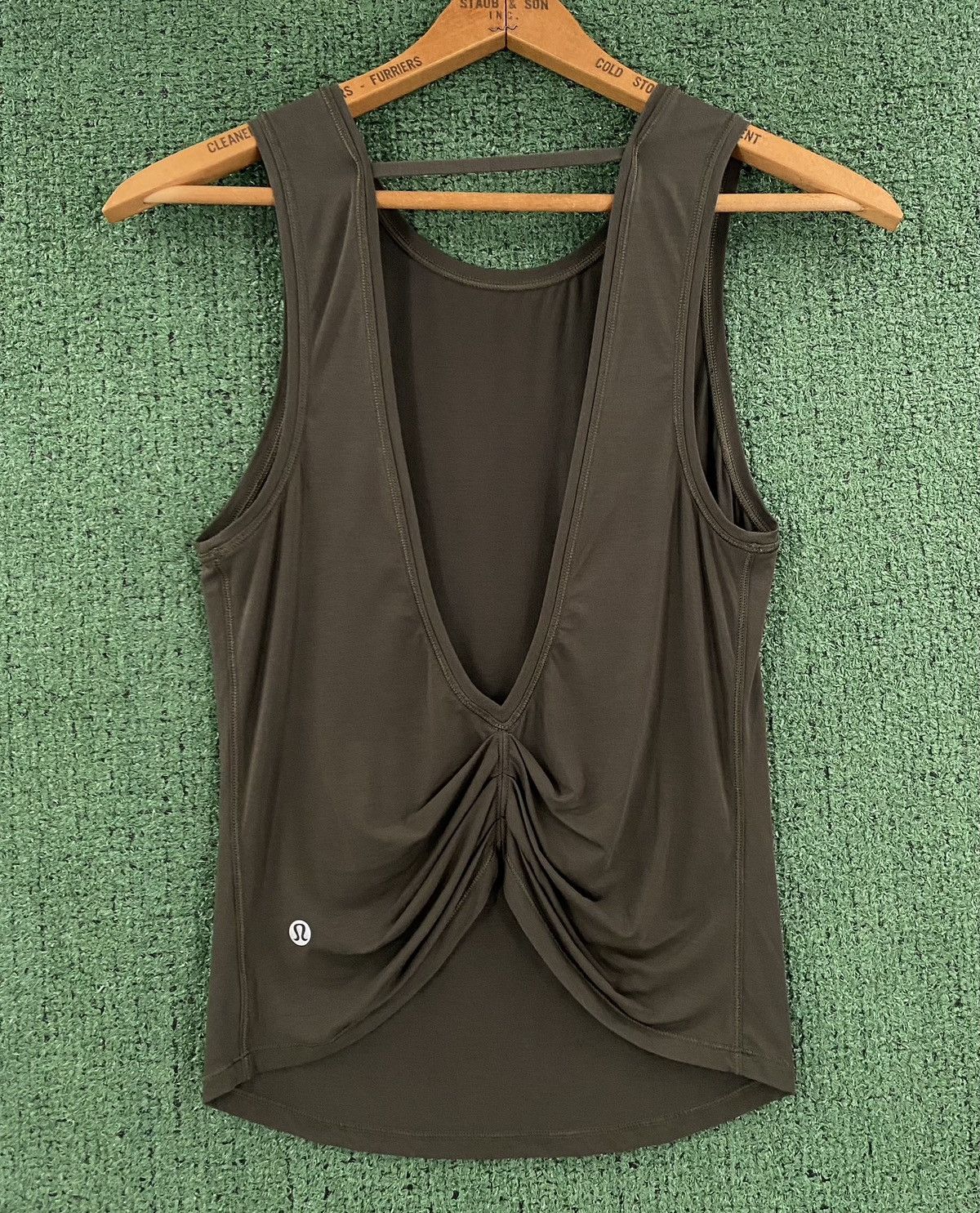 Lululemon Lululemon Deep Stretch Open Back Olive Green Tank Size 2 Size XS / US 0-2 / IT 36-38 - 1 Thumbnail