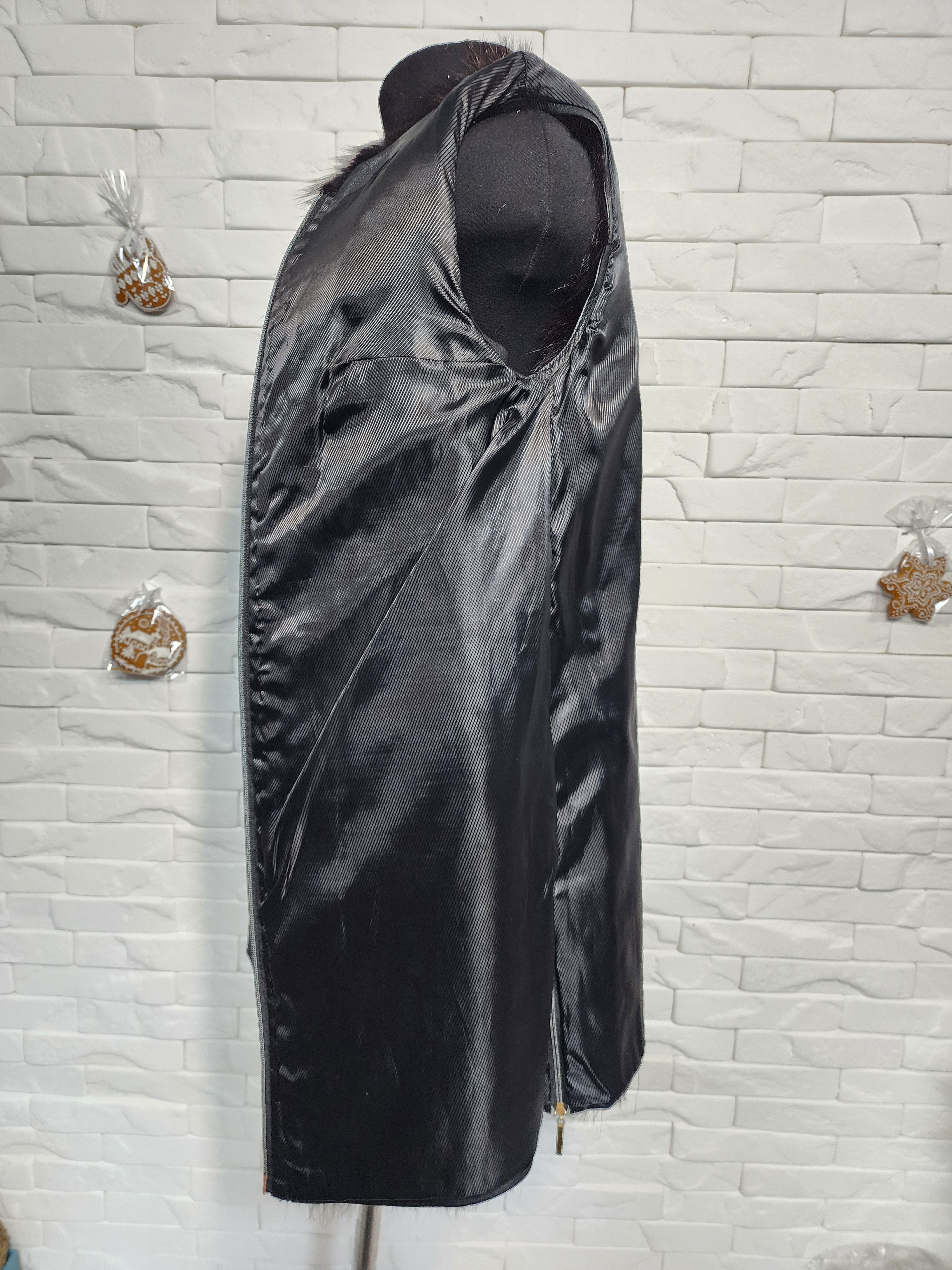 Furla Fur Vest: Brown Leather Trim, Metal Zipper Size XL / US 12-14 / IT 48-50 - 9 Thumbnail