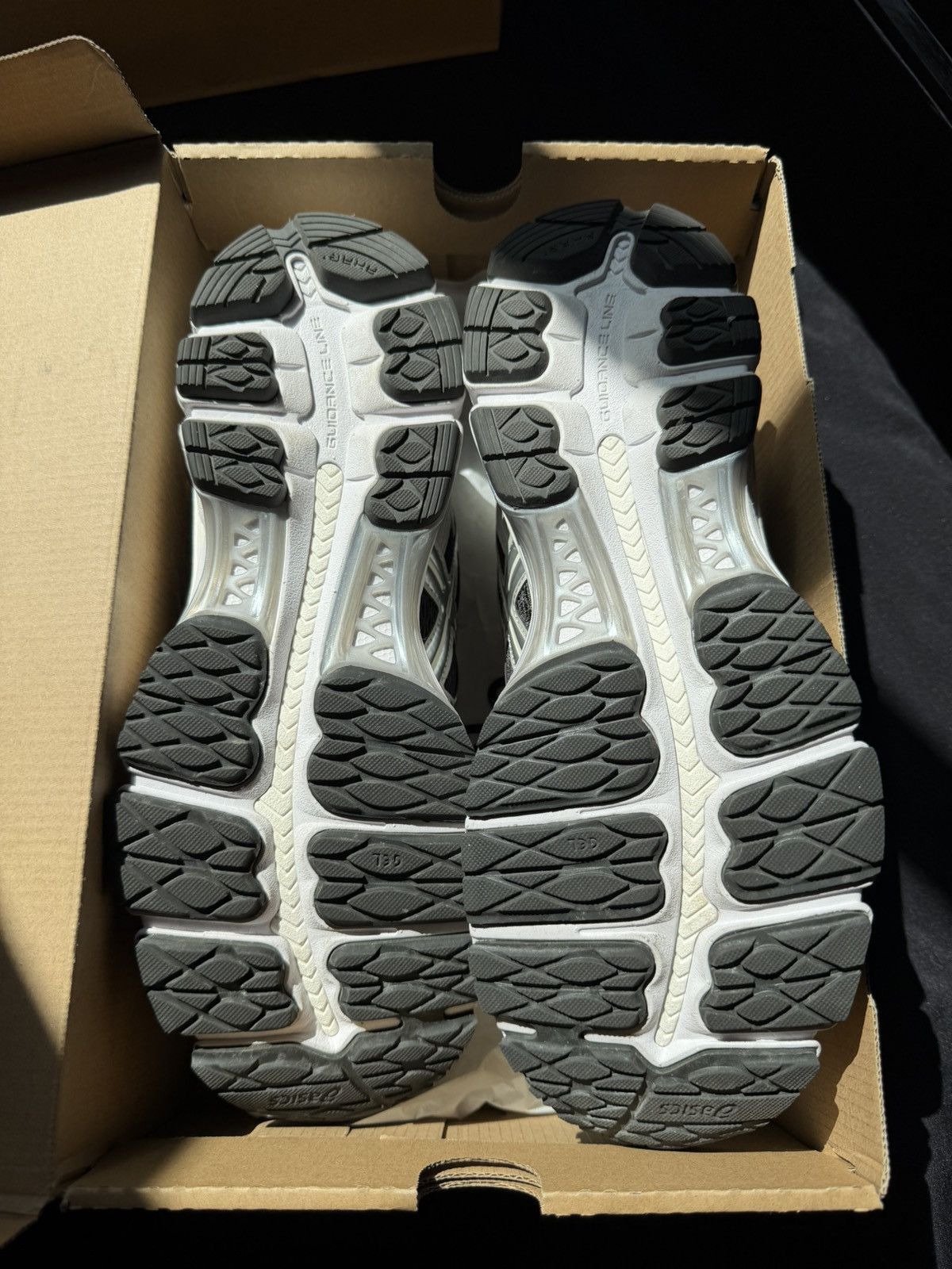 Asics × Kith Asics gel kayano 12.1 X kith Size US 9 / EU 42 - 7 Thumbnail
