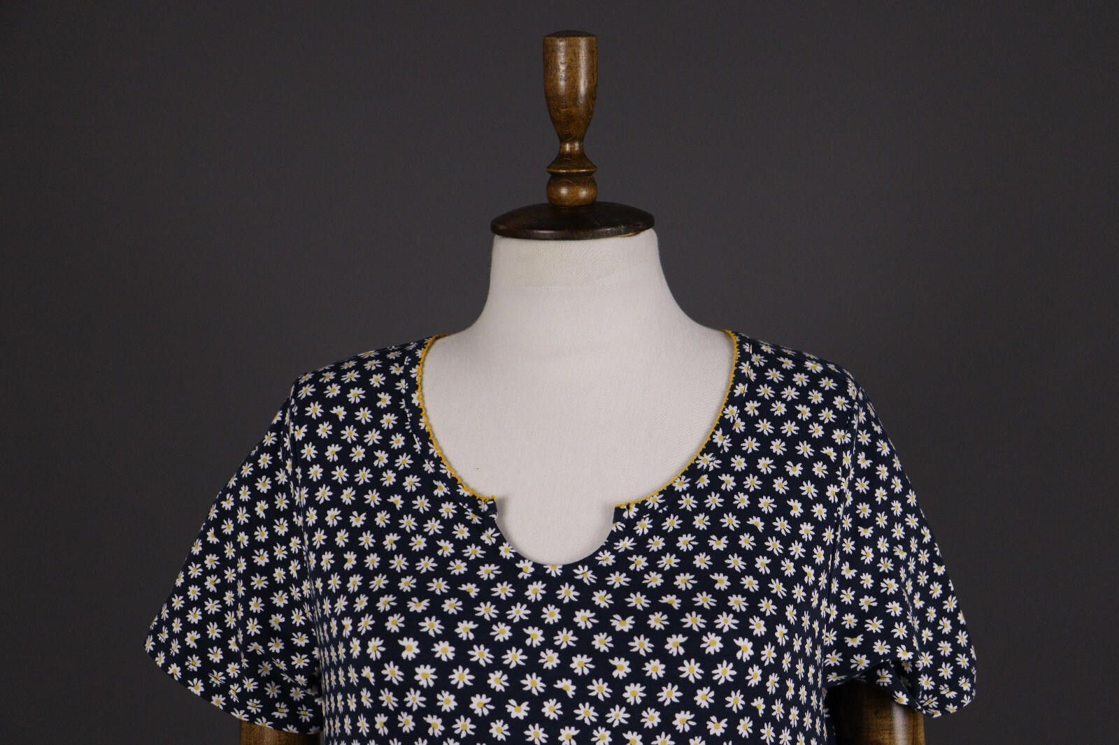 Designer Deerberg by Oska Blue Floral Short Sleeve Top Shirt Size S Size S / US 4 / IT 40 - 2 Thumbnail