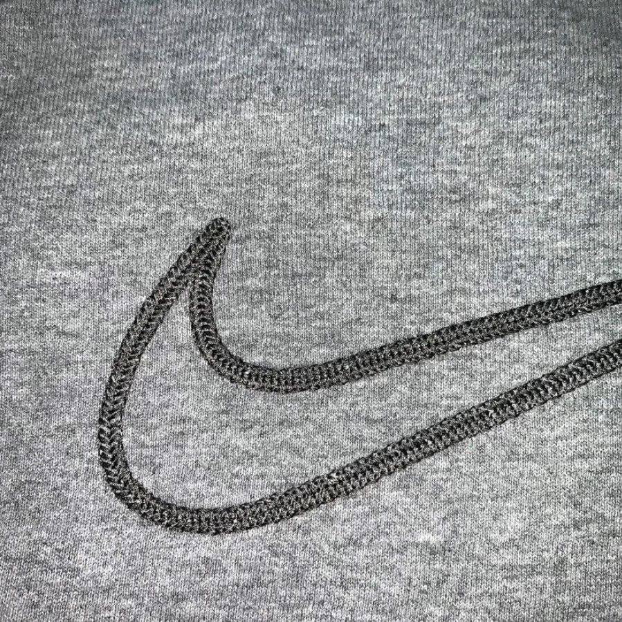 Nike VINTAGE Nike Sweatshirt Gray Center Swoosh 90s Charli D'Amelio Mens Large Pullover Sweatshirt Size US L / EU 52-54 / 3 - 4 Thumbnail