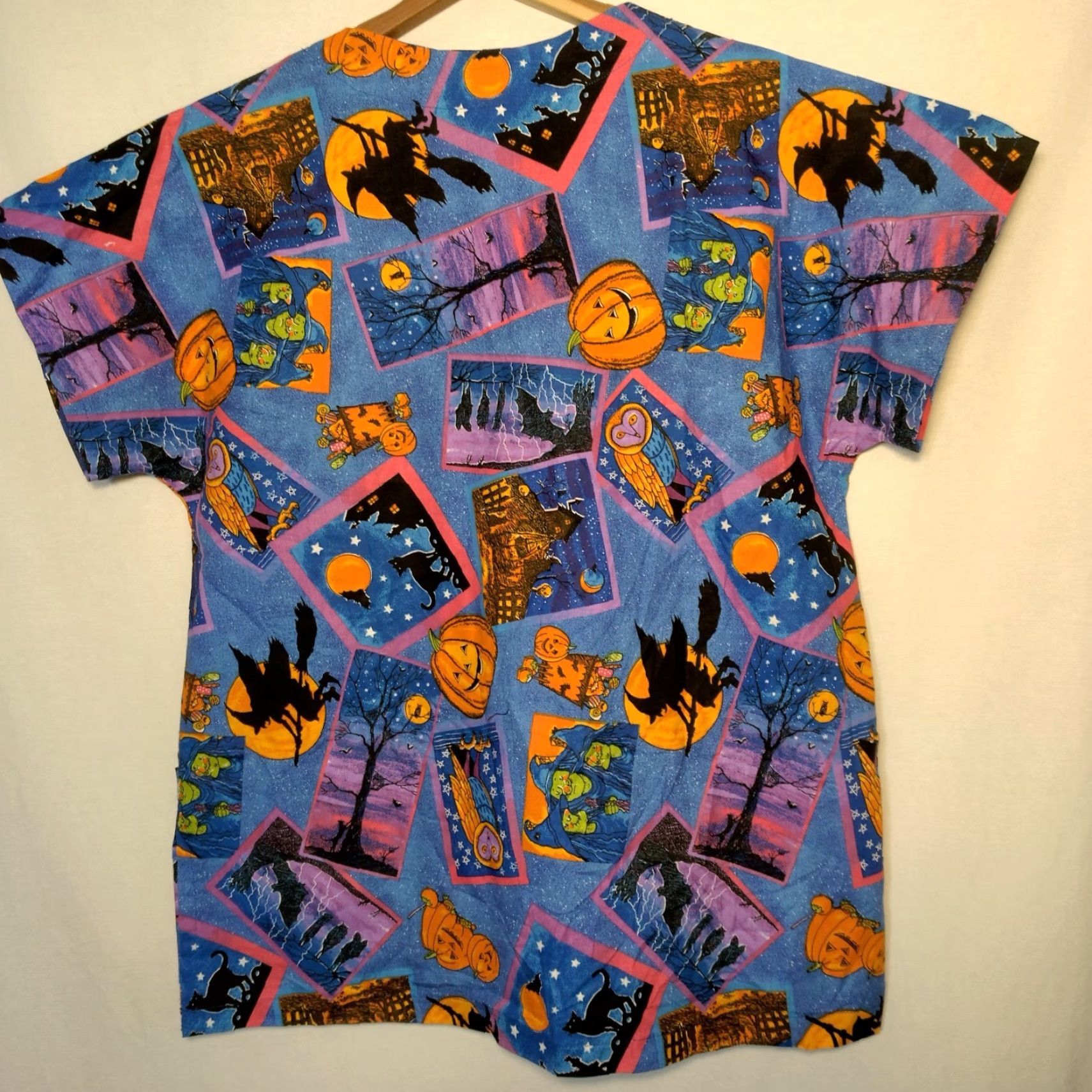 MadeMe HOMEMADE Halloween Scrub Top Shirt Women S Multi-Color Patterned Cotton Blend V-Neck Short Sleeve with Pockets Size S / US 4 / IT 40 - 2 Thumbnail