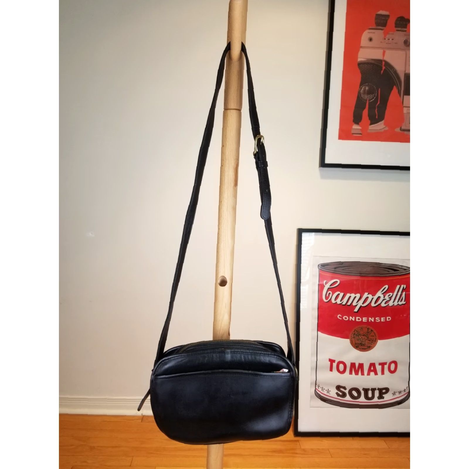 Coach VINTAGE Coach BLACK Leather CROSS Messenger CROSSBODY BAG Size ONE SIZE - 3 Thumbnail