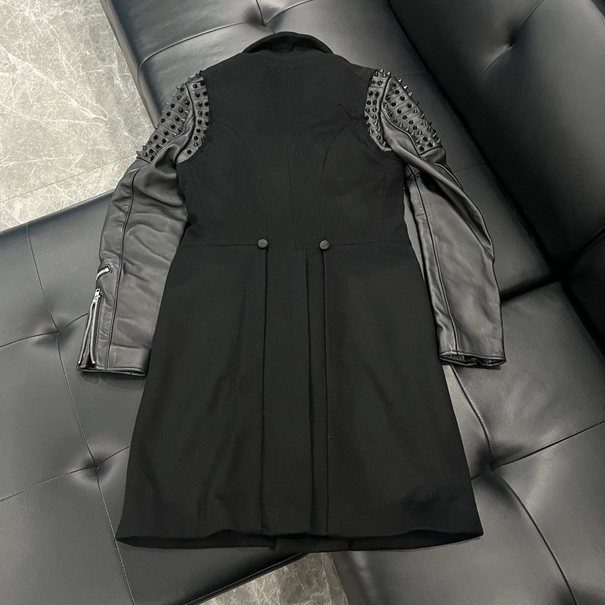 99%IS- 99%IS- AW13 Runway Studded Double-Breasted Coat Size US M / EU 48-50 / 2 - 3 Thumbnail