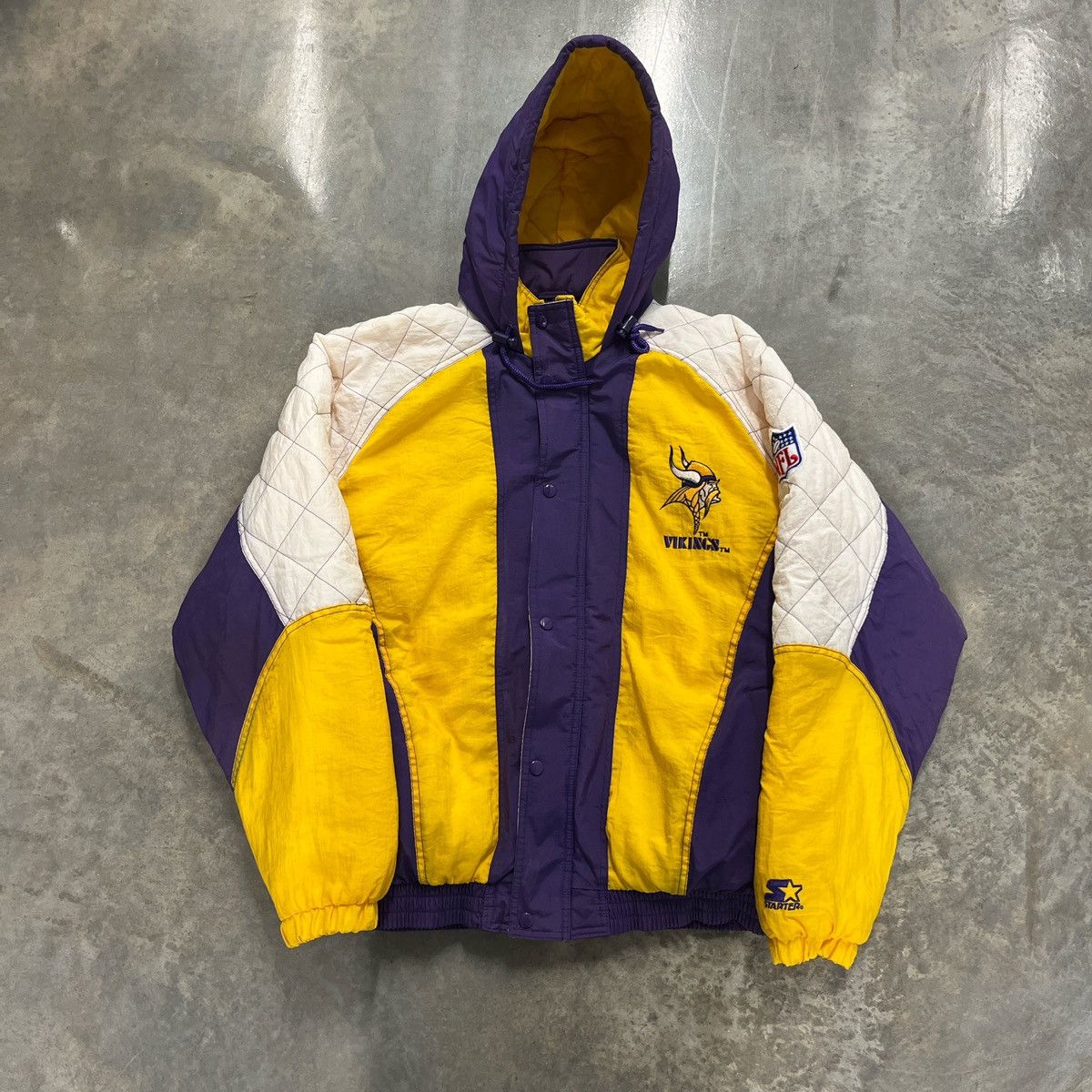 NFL × Starter × Vintage Vintage 90s Minnesota Vikings Starter Jacket full zip Size US L / EU 52-54 / 3 - 2 Thumbnail