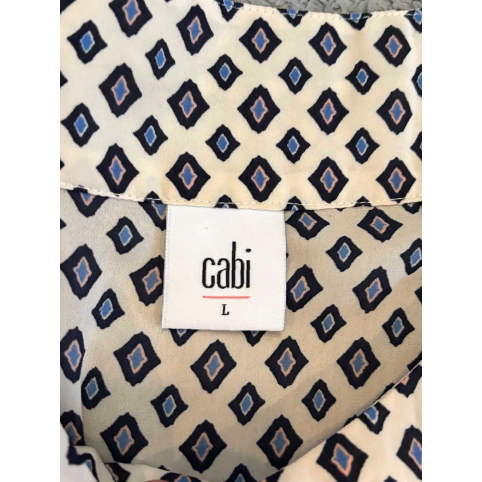 Vintage CAbi Blouse Sleeveless Top Diamond Print Cleo Foulard Size L Ivory Womens Size L / US 10 / IT 46 - 2 Thumbnail
