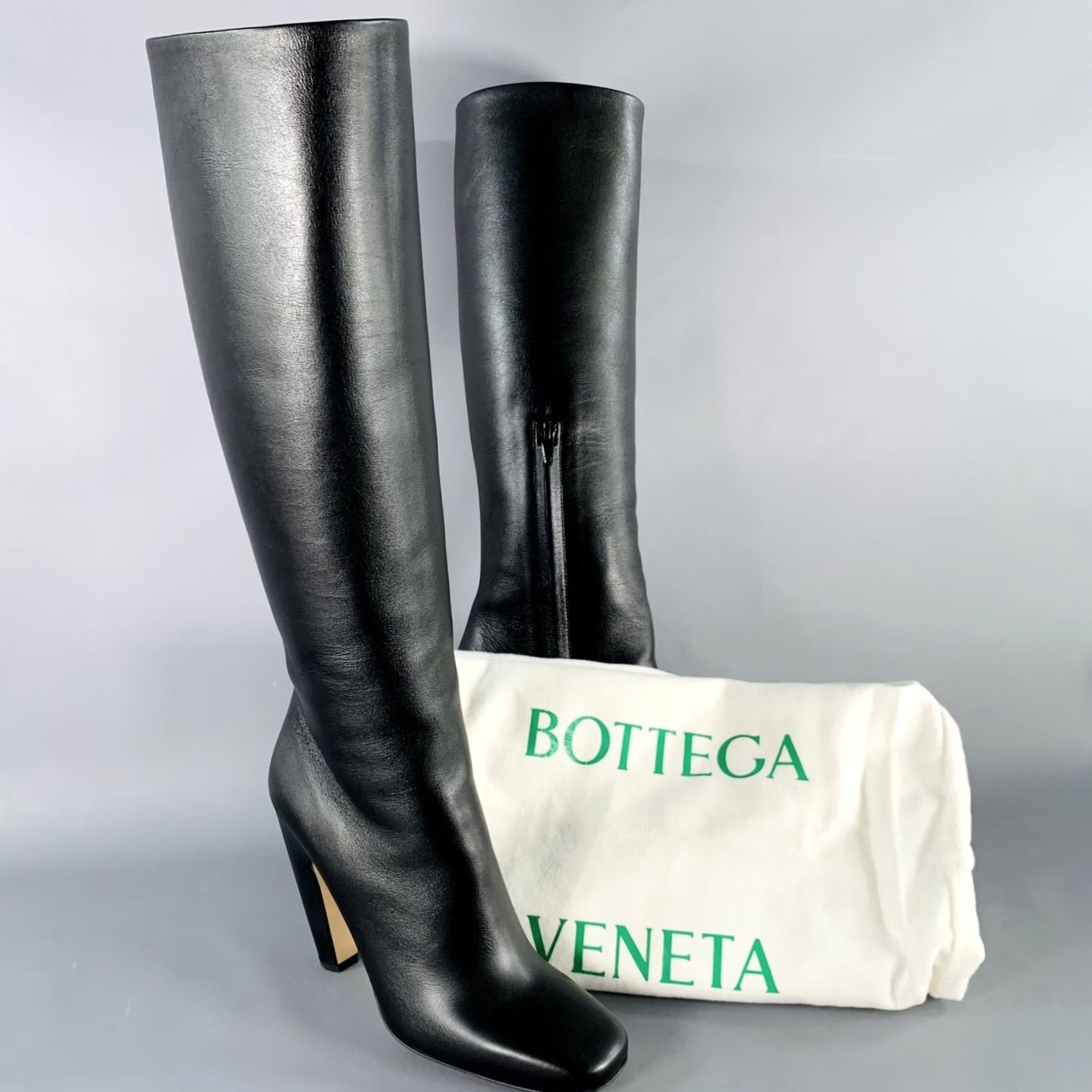 Bottega Veneta BOTTEGA VENETA Boots Fall 2022 Size 8 Black Leather Side Zipper Boots Womens 8 Black Leather Knee High Side Zipper Falls 2022 Size US 8 / IT 38 - 8 Thumbnail