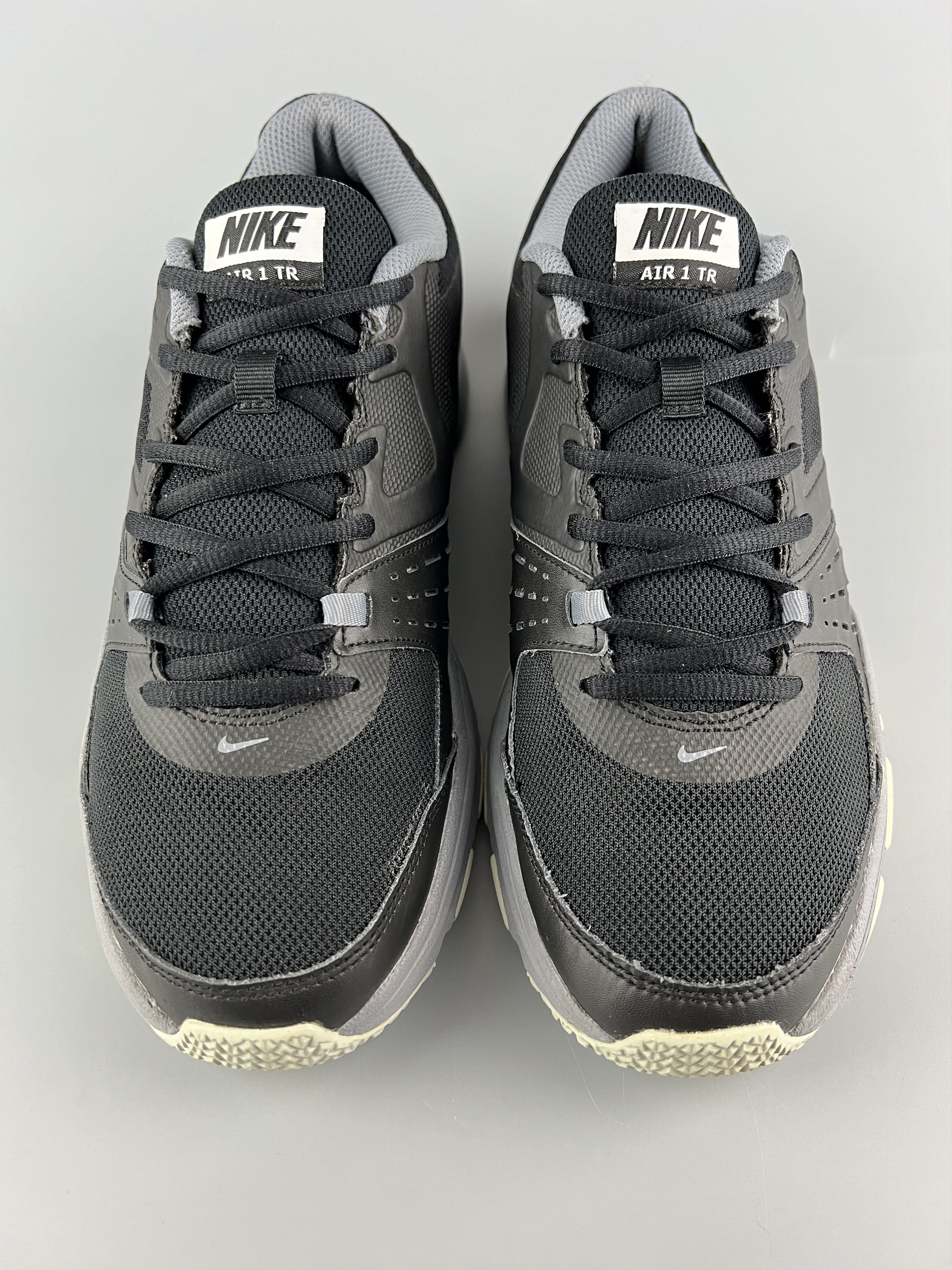 Nike 2015 Nike Air TR 1 Trail Running Shoes Size US 10 / EU 43 - 4 Thumbnail