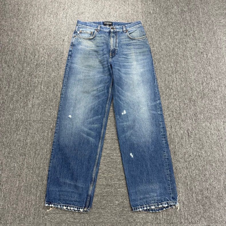 Balenciaga Balenciaga Distressed Denim Jeans Size US 34 / EU 50 - 1 Thumbnail