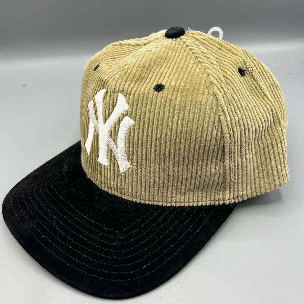 Twins Enterprise Inc. × Vintage New York Yankees Hat Men Corduroy Suede Strap Back New Size ONE SIZE - 3 Thumbnail