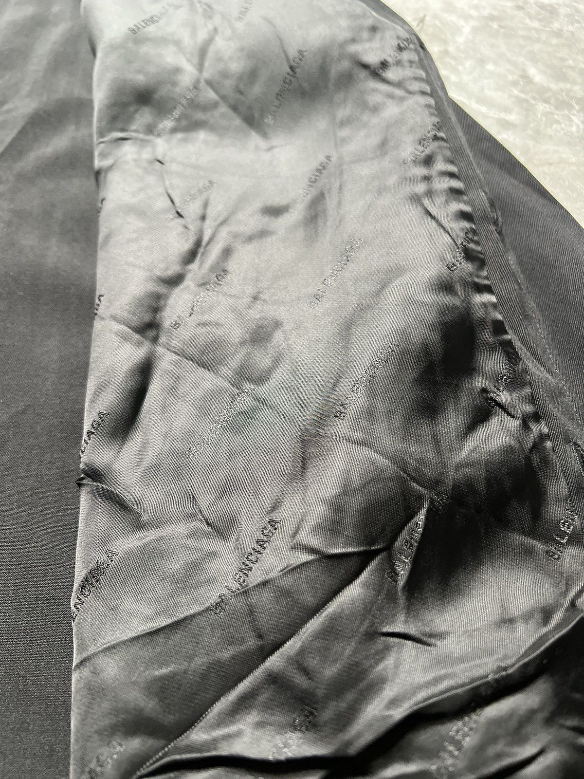 Balenciaga F/W 21 Balenciaga Small Fit Silk Lined Wool Overshirt Size US M / EU 48-50 / 2 - 7 Thumbnail