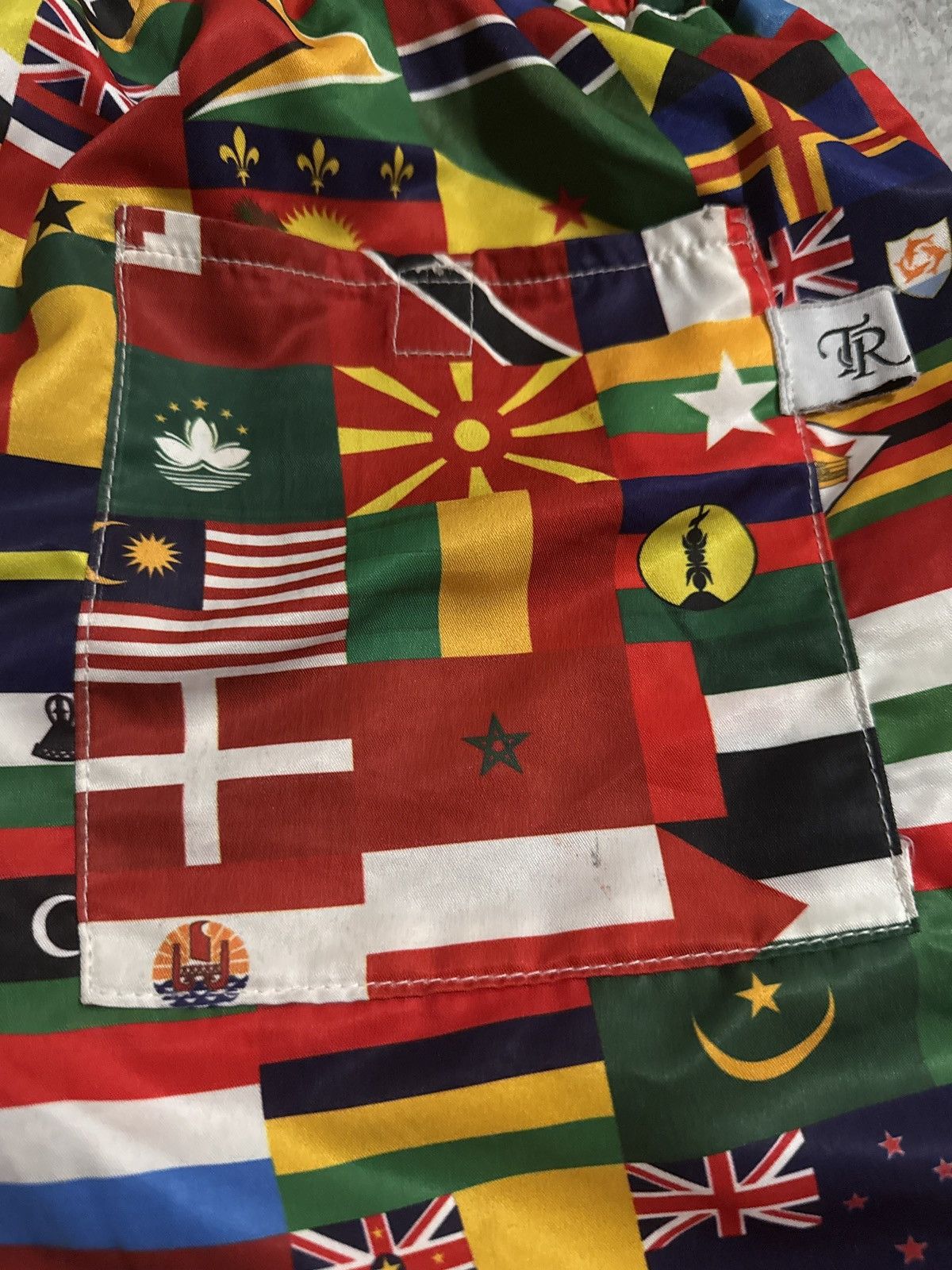 Vintage World Flags Shorts Vintage 80s 90s men’s lounge Size US 31 - 4 Thumbnail