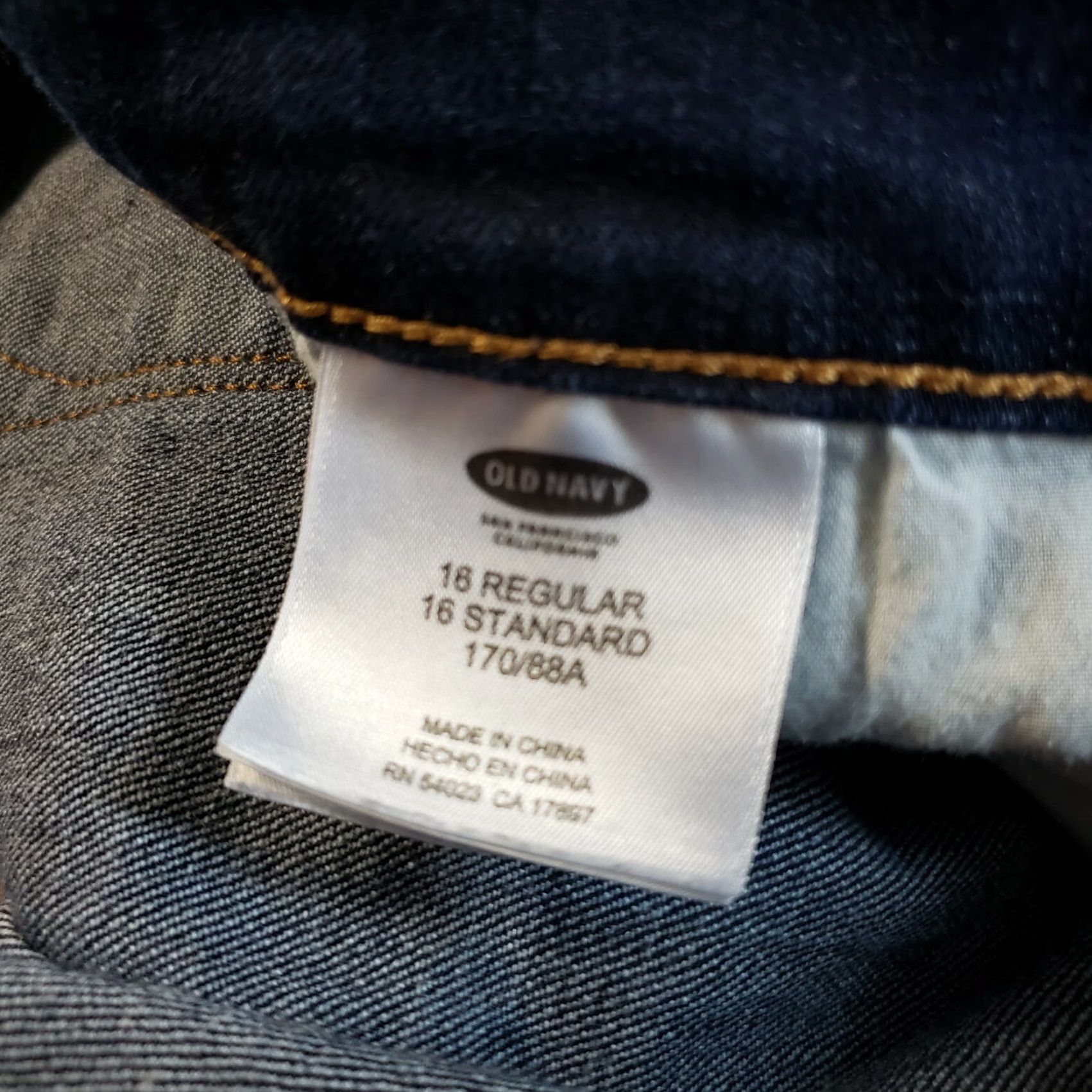Old Navy Old Navy Womens Skinny Jeans Sz 16 Blue Dark Wash High Rise Jeans Womens 16 Blue Dark Wash Skinny 29.5 Inseam Rise 11" Regular Size 38" / US 16 / IT 52 - 6 Thumbnail