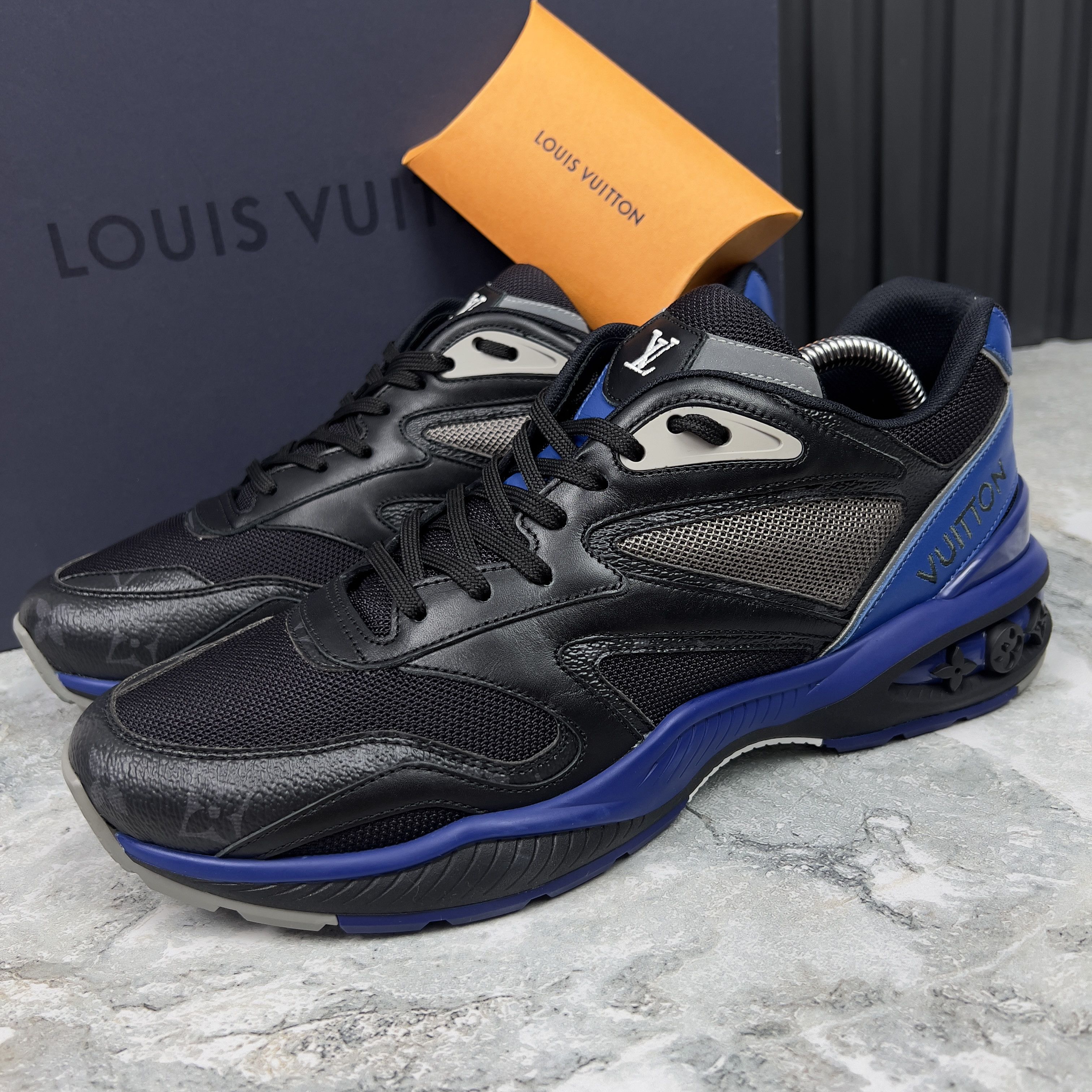 Louis Vuitton Louis Vuitton LV Trail line Sneakers Monogram Mesh Size US 8.5 / EU 41-42 - 1 Thumbnail