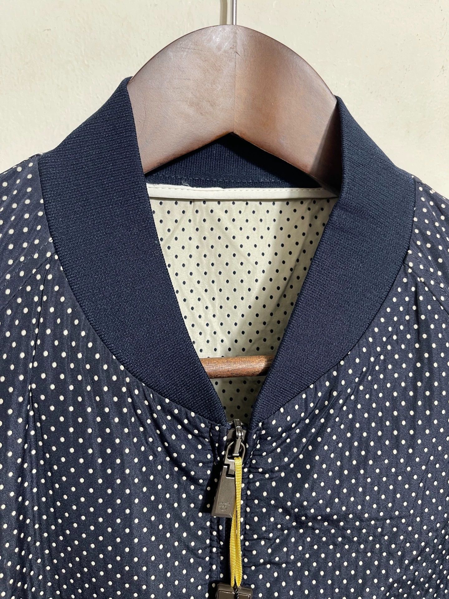 Canali Canali Slim Navy White Polka Dot Jacket 50 Italian Size US M / EU 48-50 / 2 - 3 Thumbnail