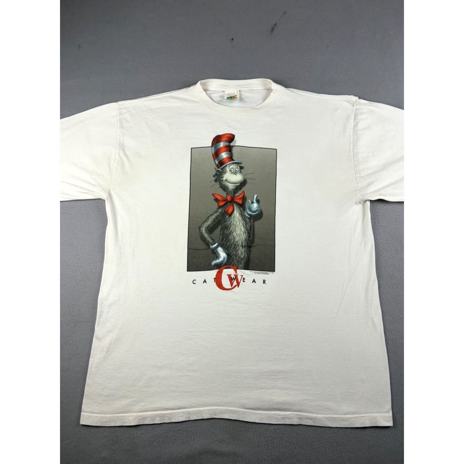 Vintage VINTAGE Cat In The Hat Shirt Unbranded 2XL White Short Sleeve Graphic Print Crew Neck Men 90s Size US XXL / EU 58 / 5 - 2 Thumbnail